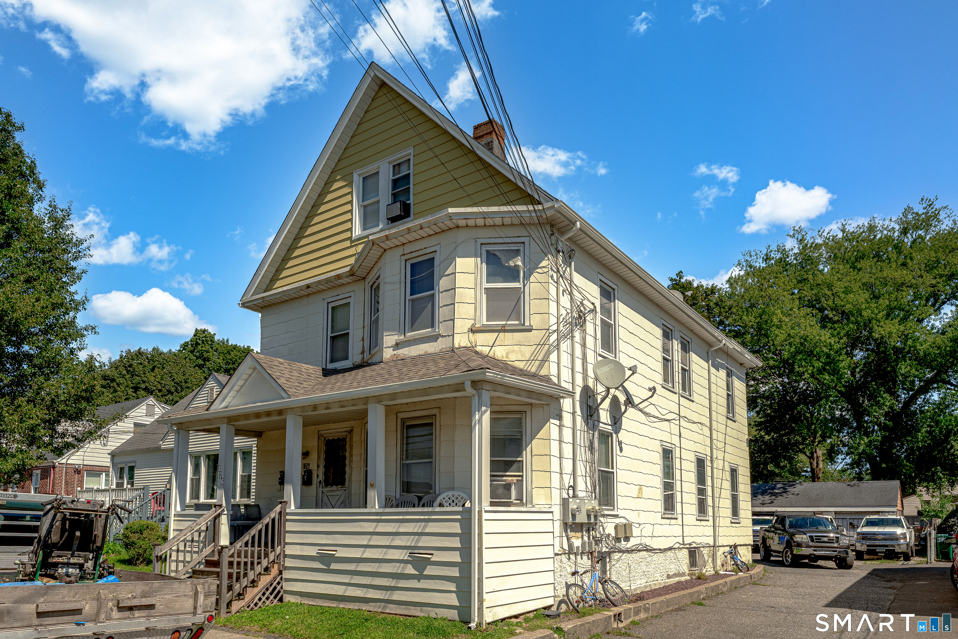 176 Thompson Street Property Photo 2
