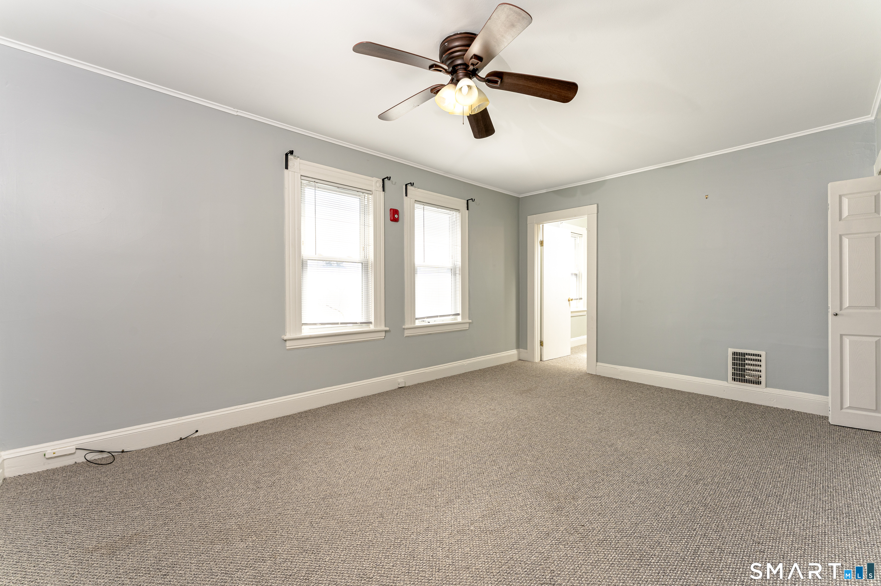 176 Thompson Street Property Photo 8