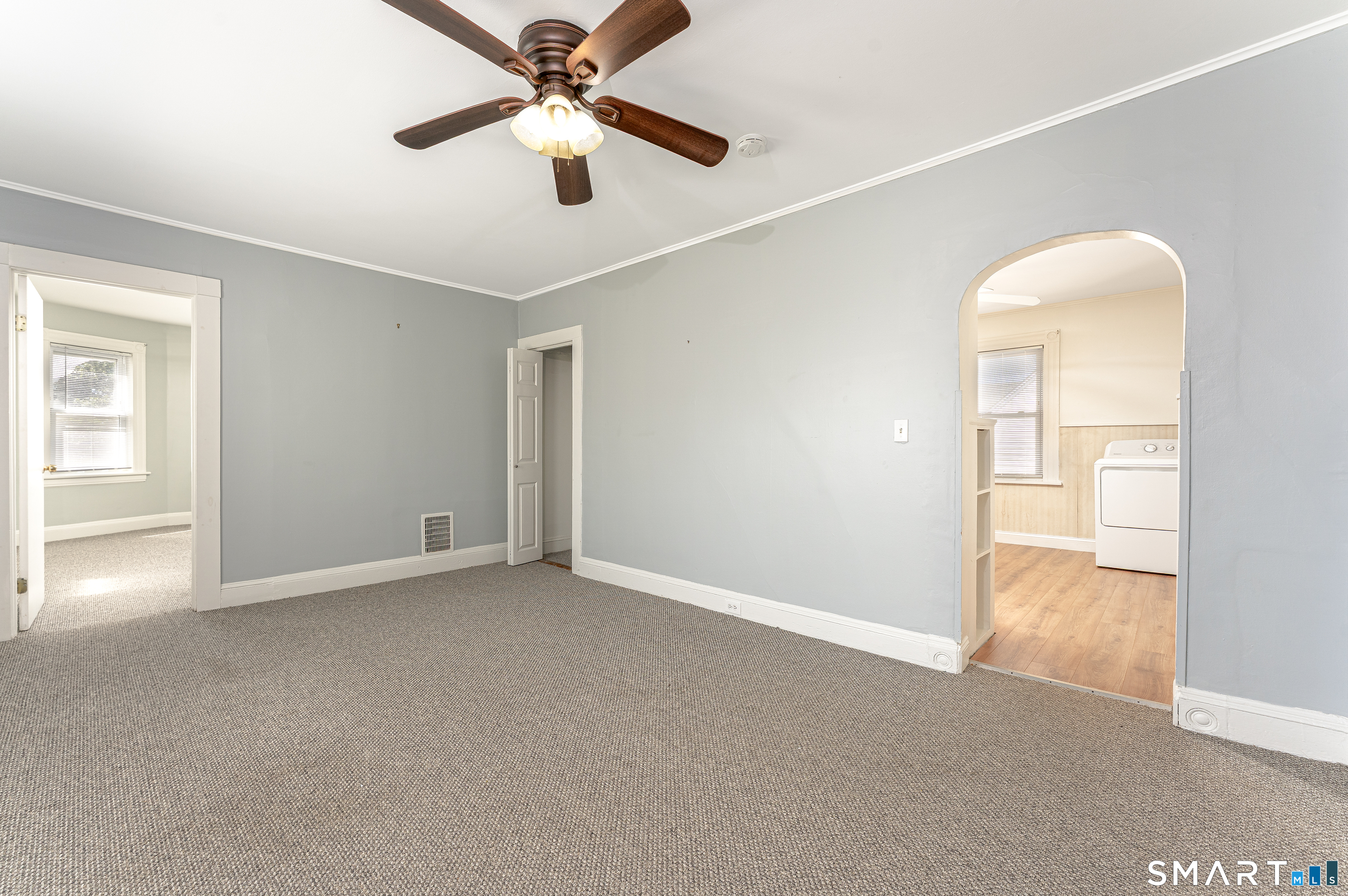 176 Thompson Street Property Photo 9