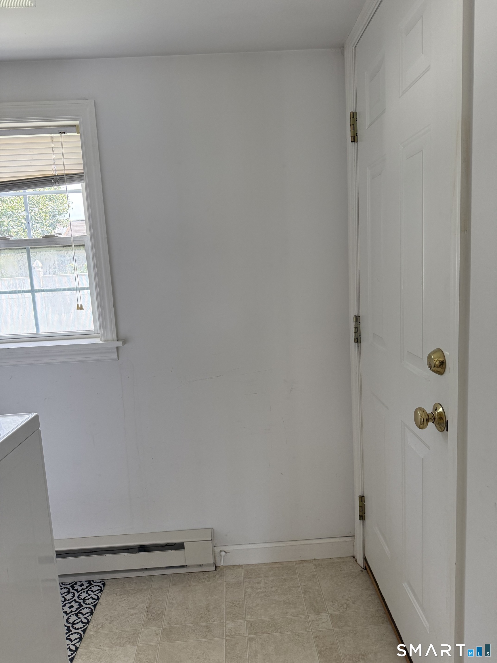 284 Linwood Avenue Property Photo 4