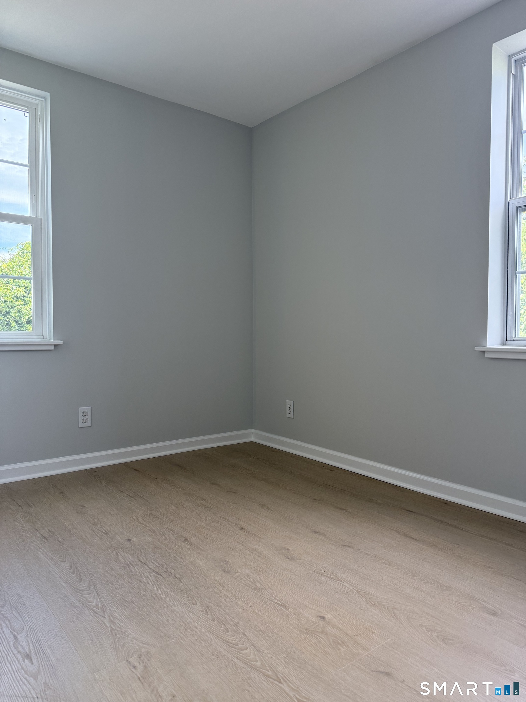 284 Linwood Avenue Property Photo 6