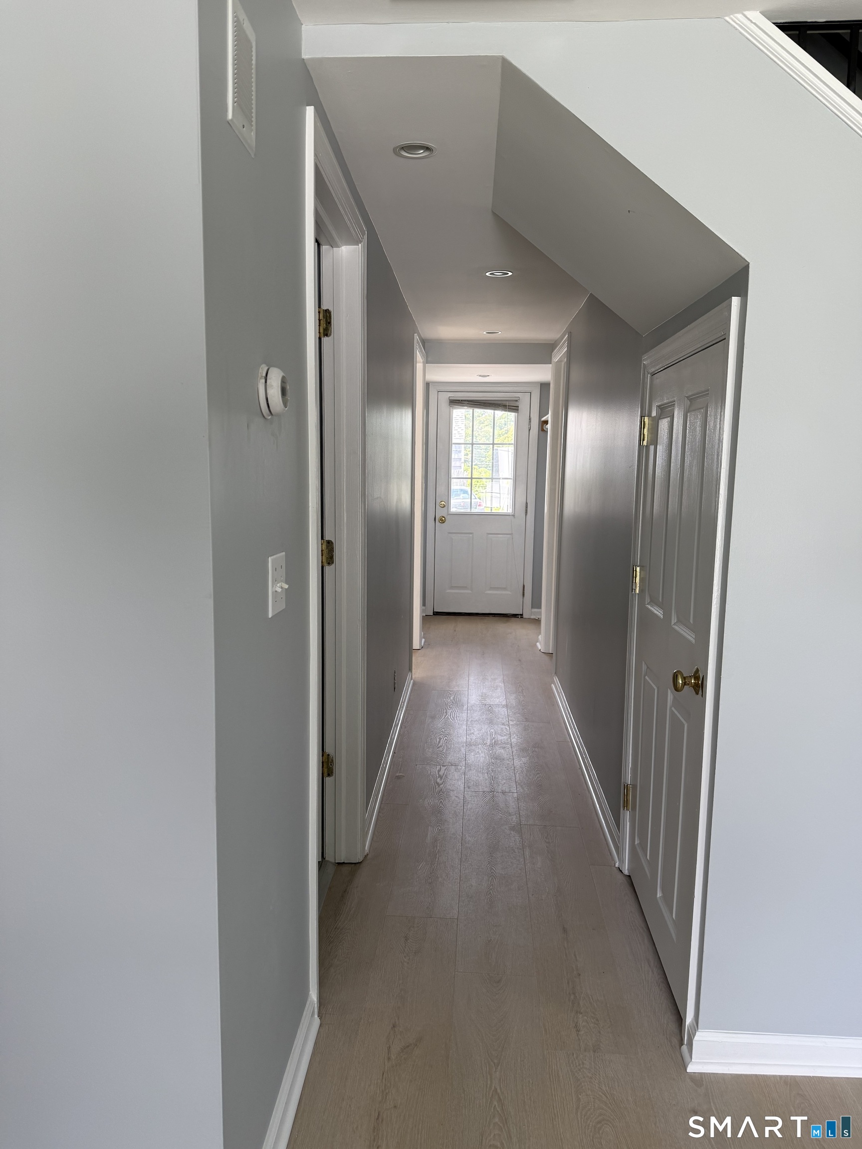 284 Linwood Avenue Property Photo 12