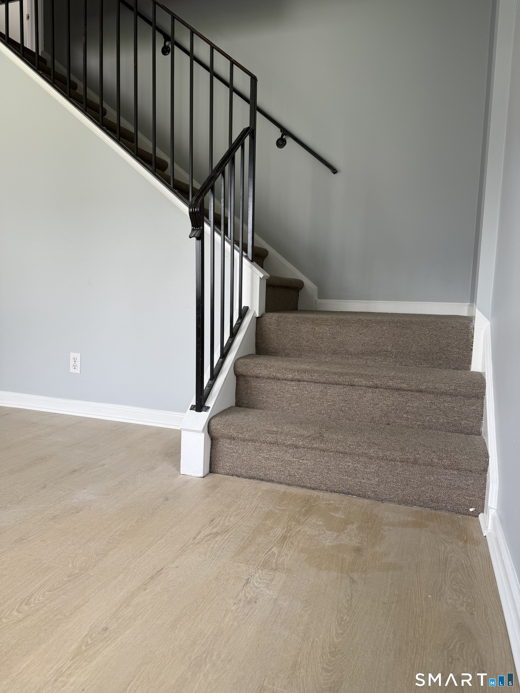 284 Linwood Avenue Property Photo 16