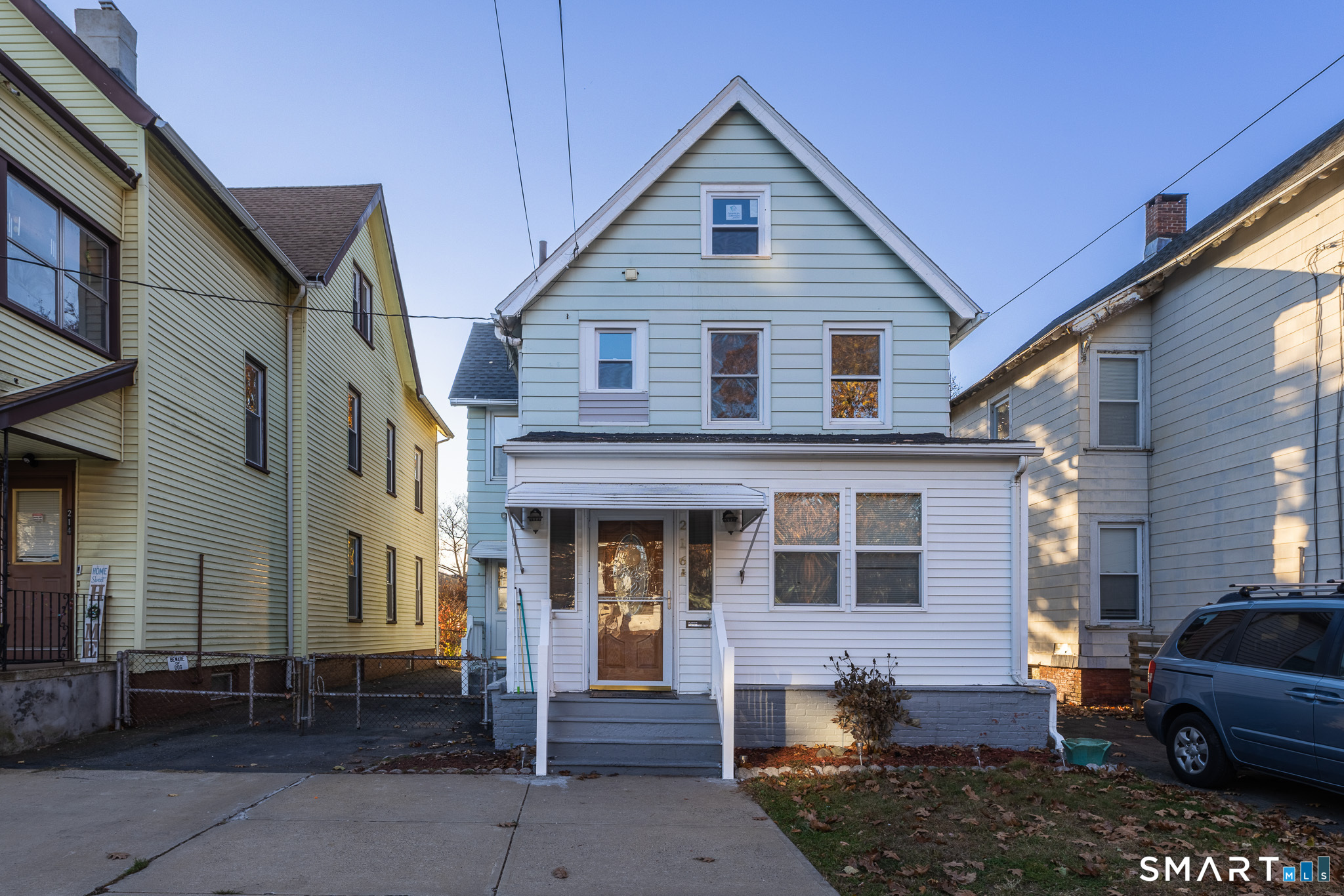 216 Howard Avenue Property Photo 1