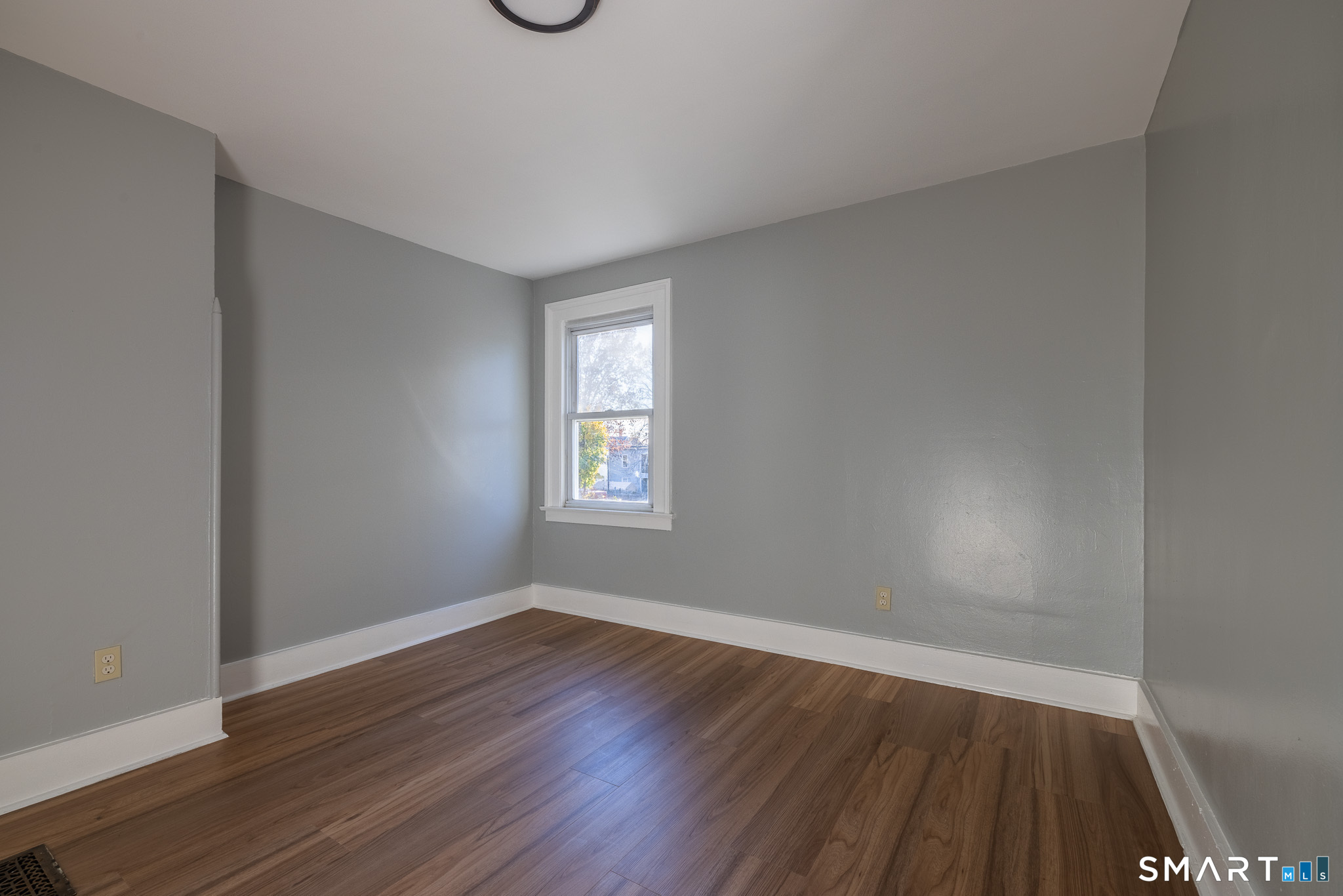 216 Howard Avenue Property Photo 21