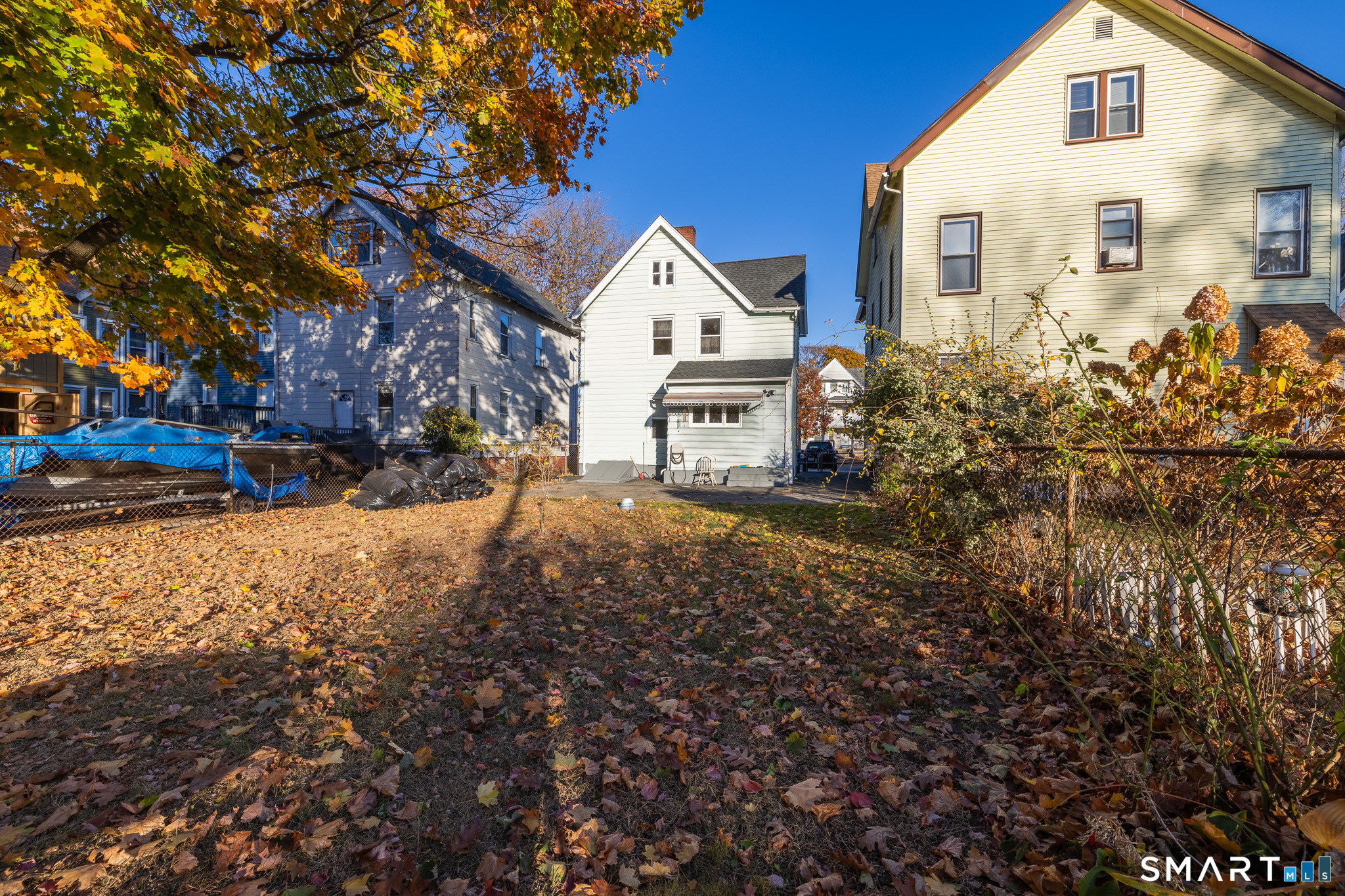 216 Howard Avenue Property Photo 23