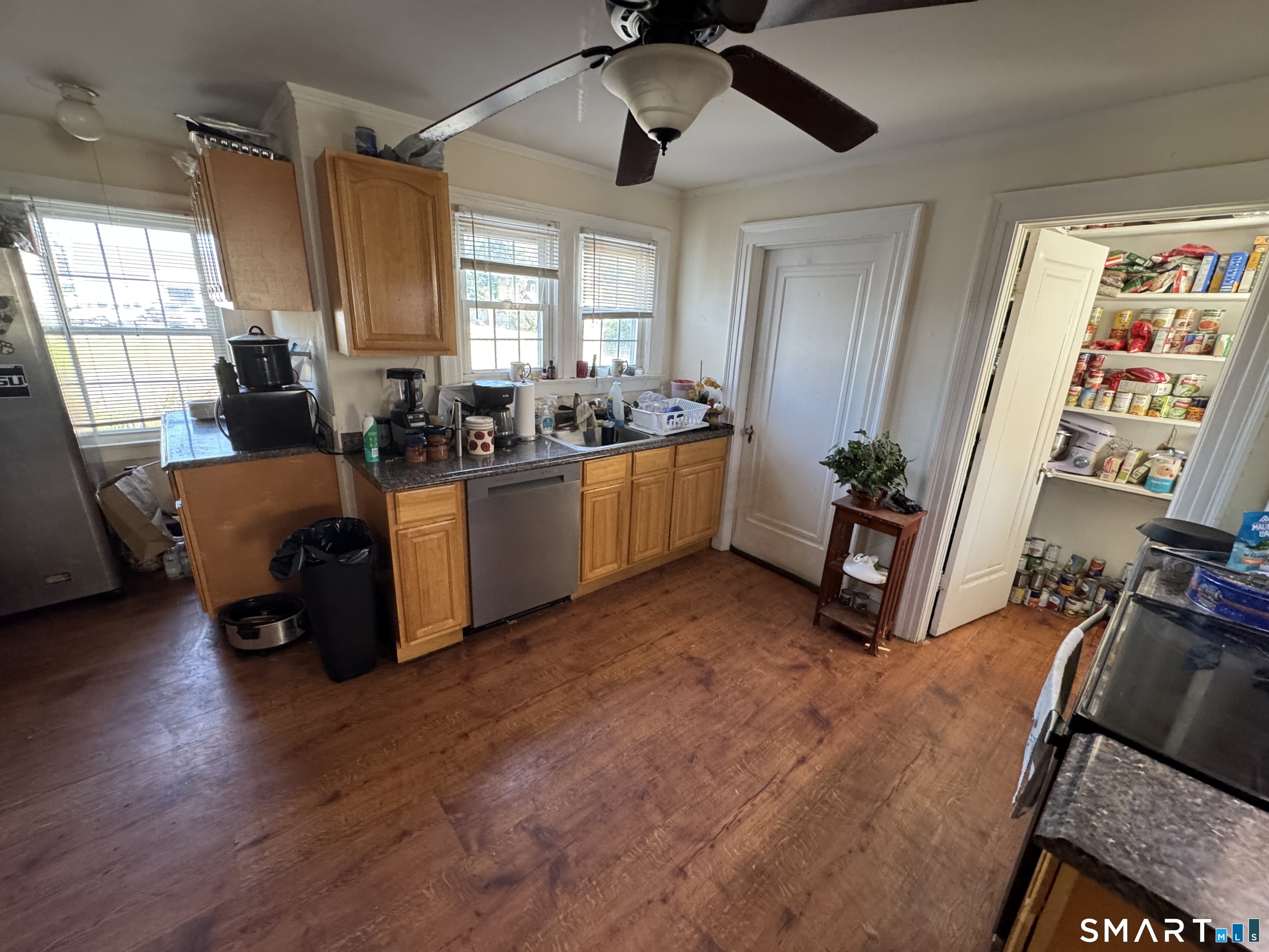506 Center Street Property Photo 8