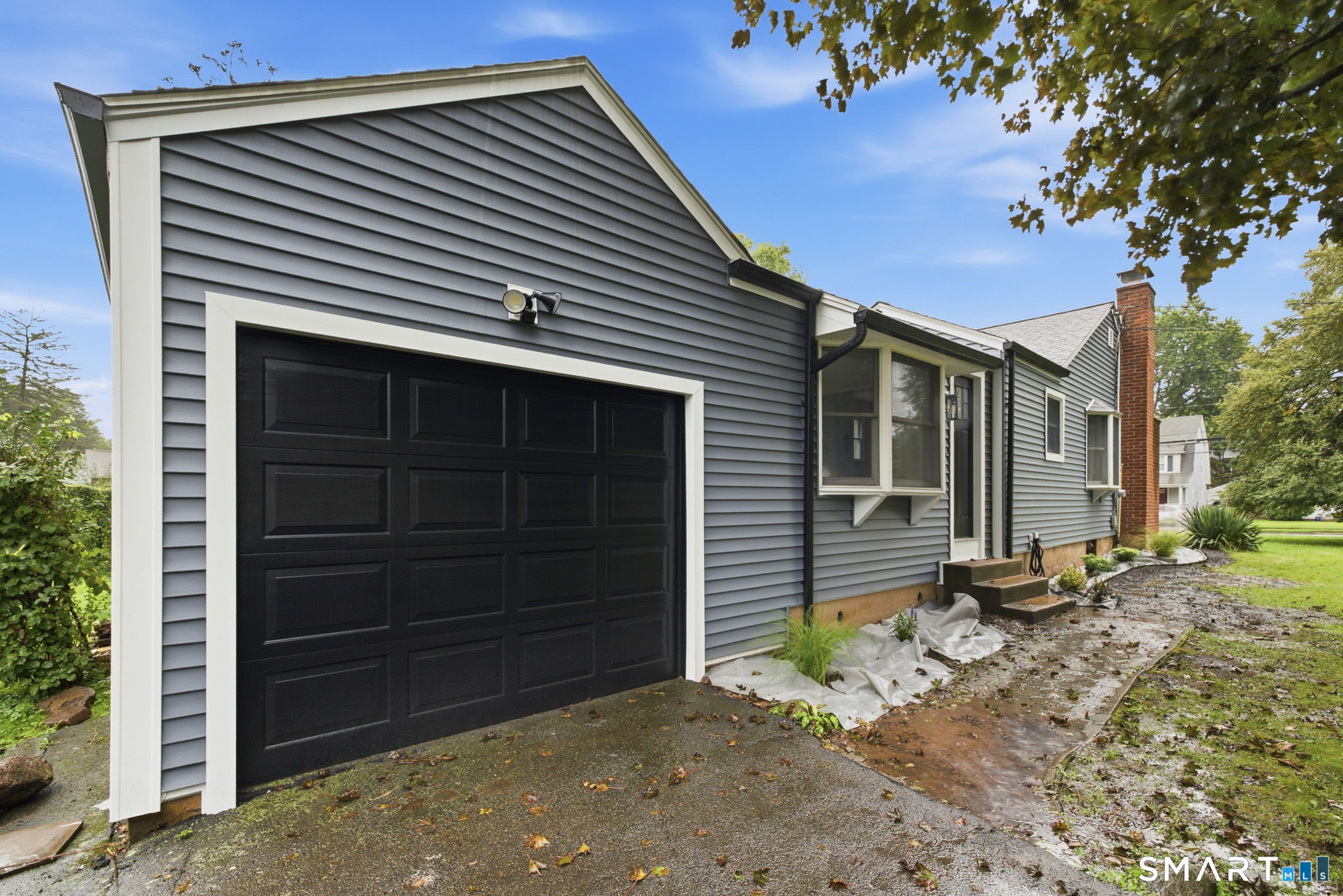 332 Fern Street Property Photo 3