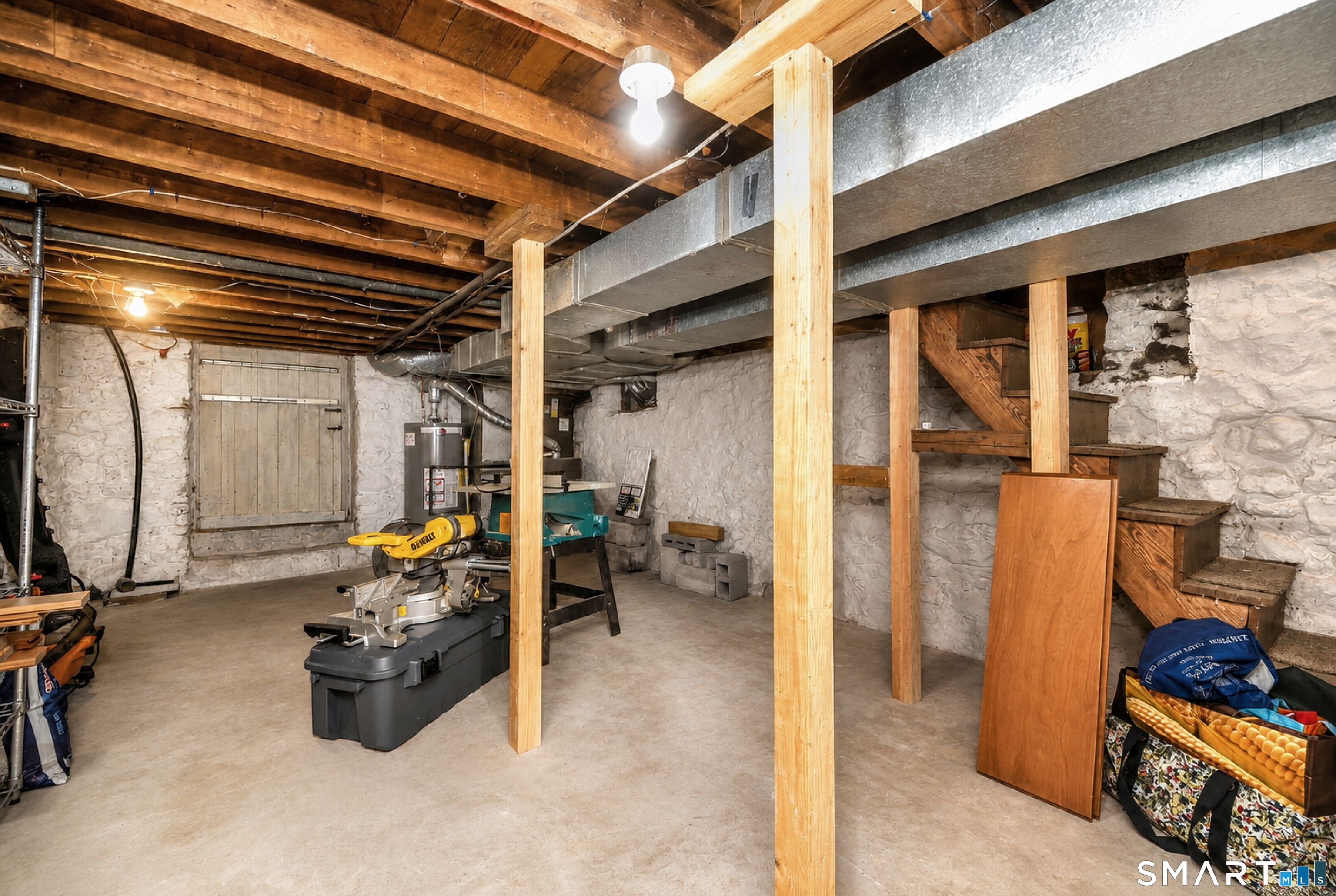 475 Woods West Road Property Photo 36