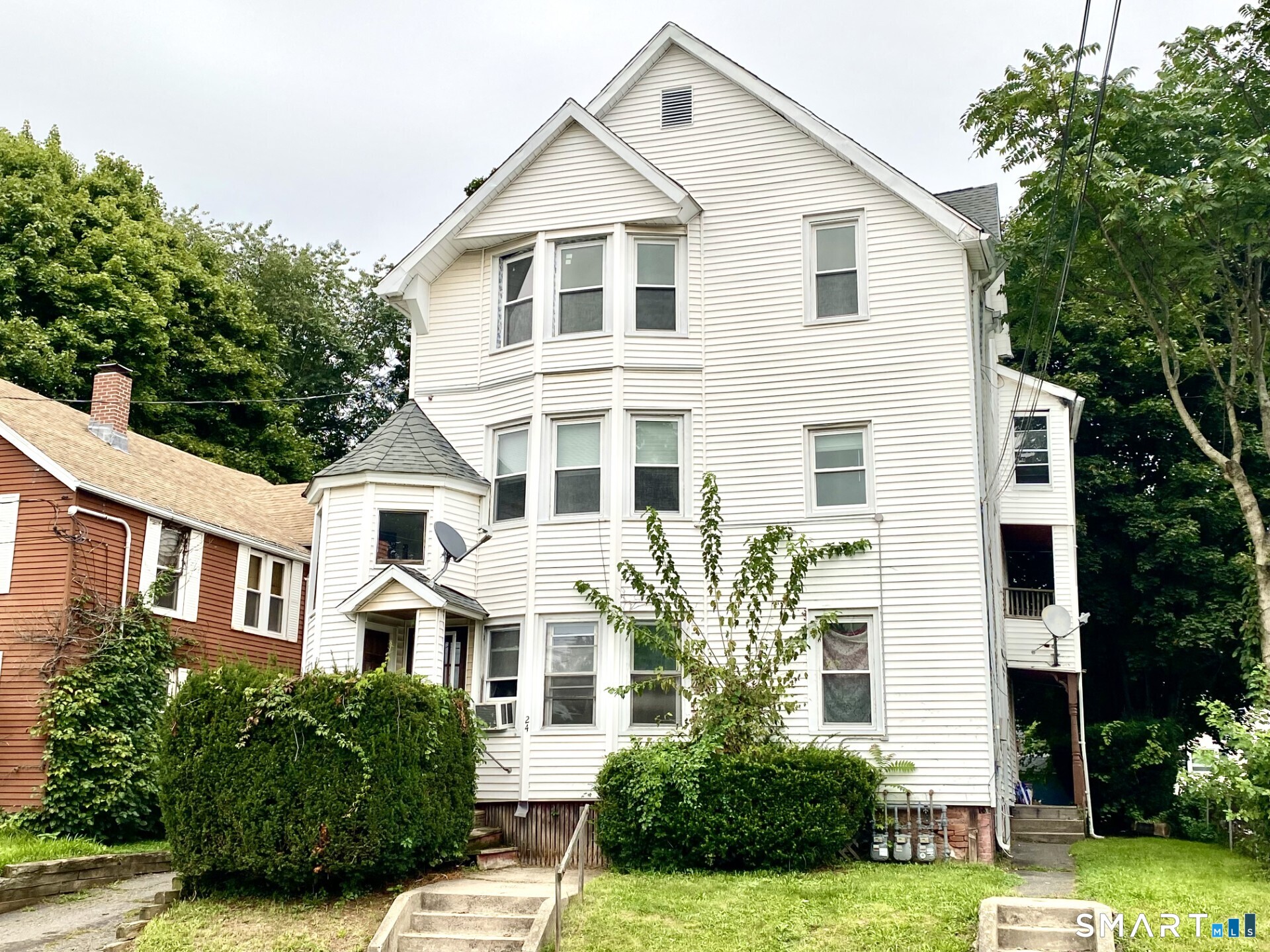 24 Rocky Hill Avenue Property Photo 1