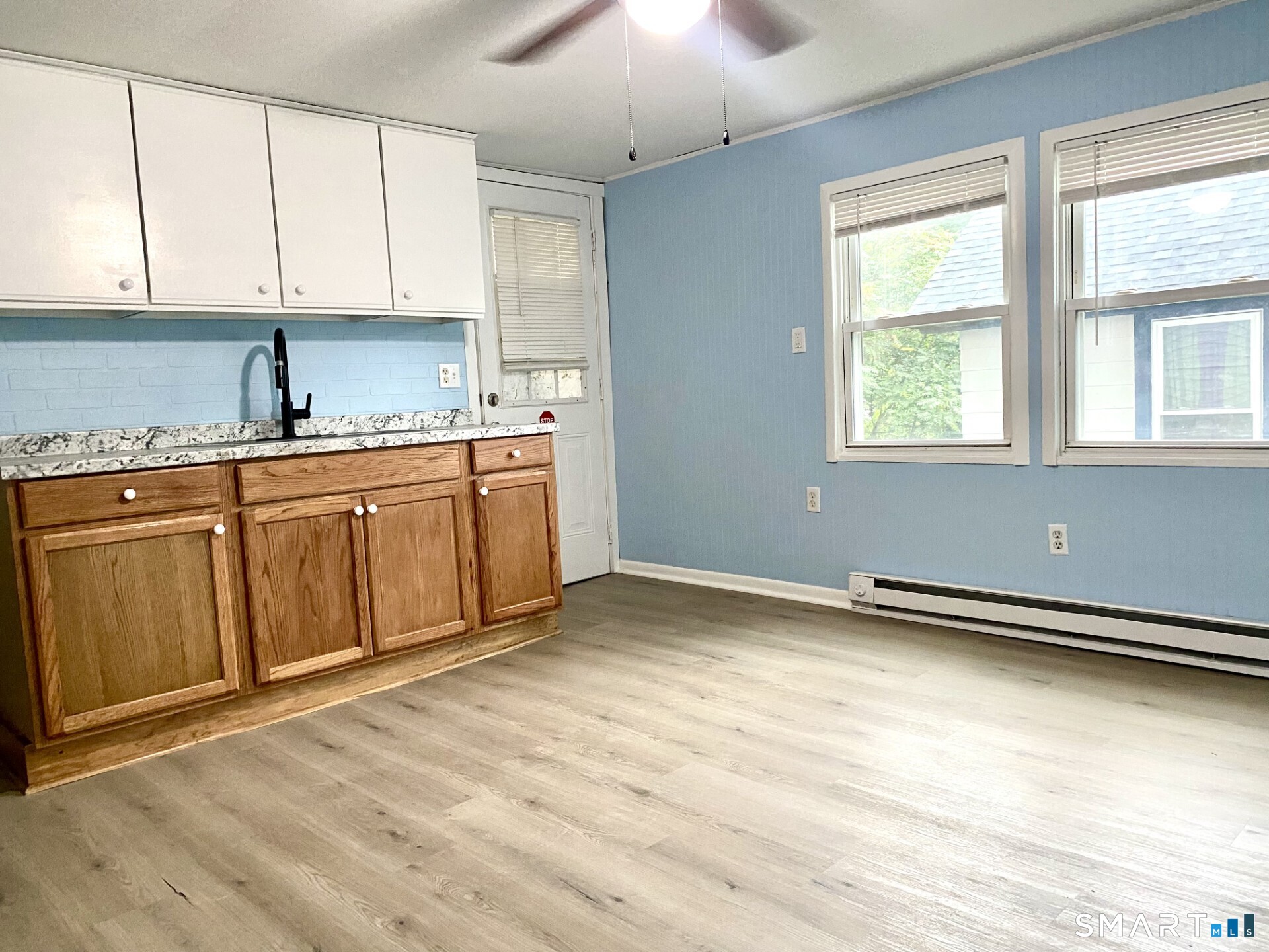 24 Rocky Hill Avenue Property Photo 4