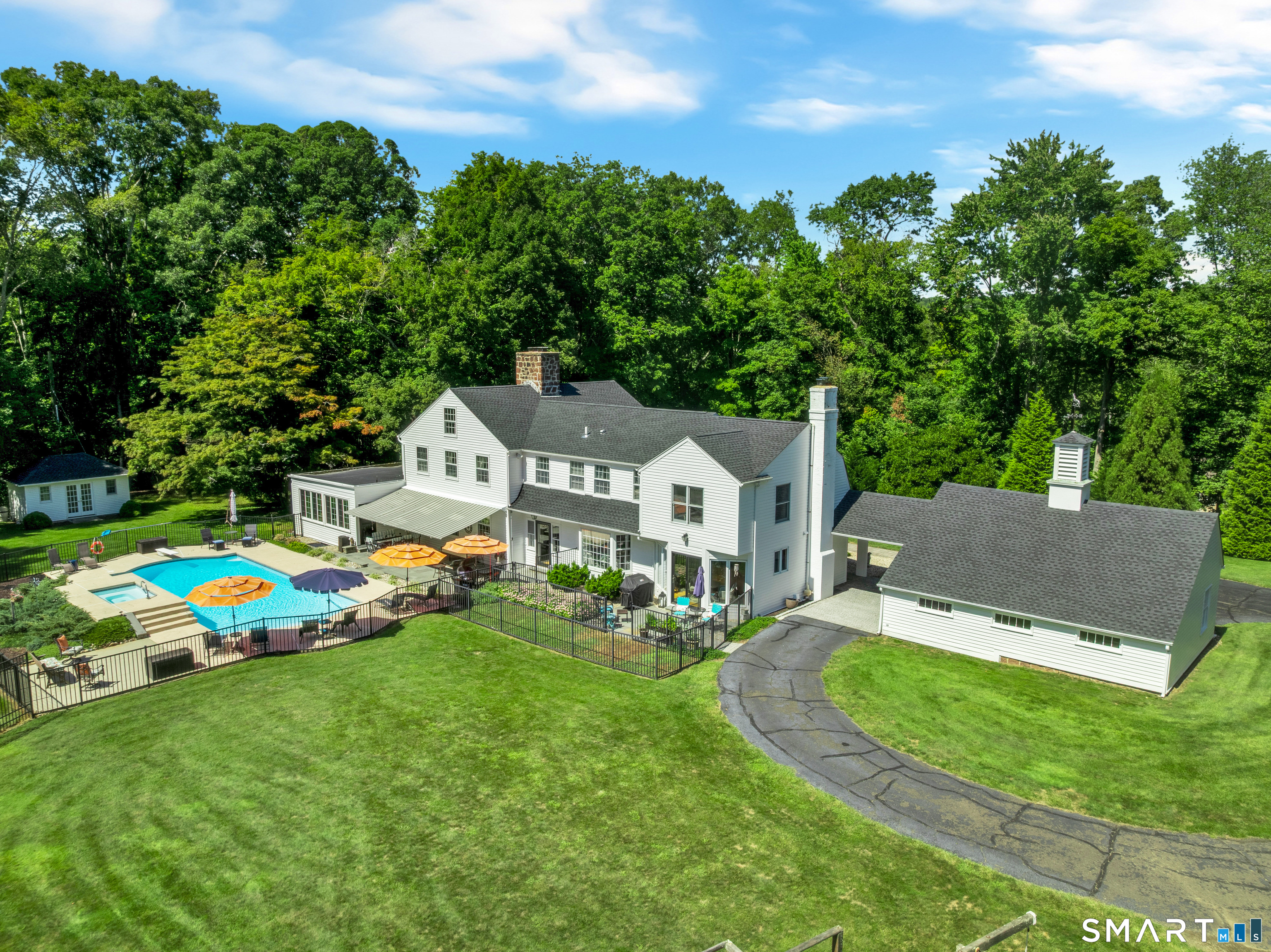 40 Brookhills Road Property Photo 1
