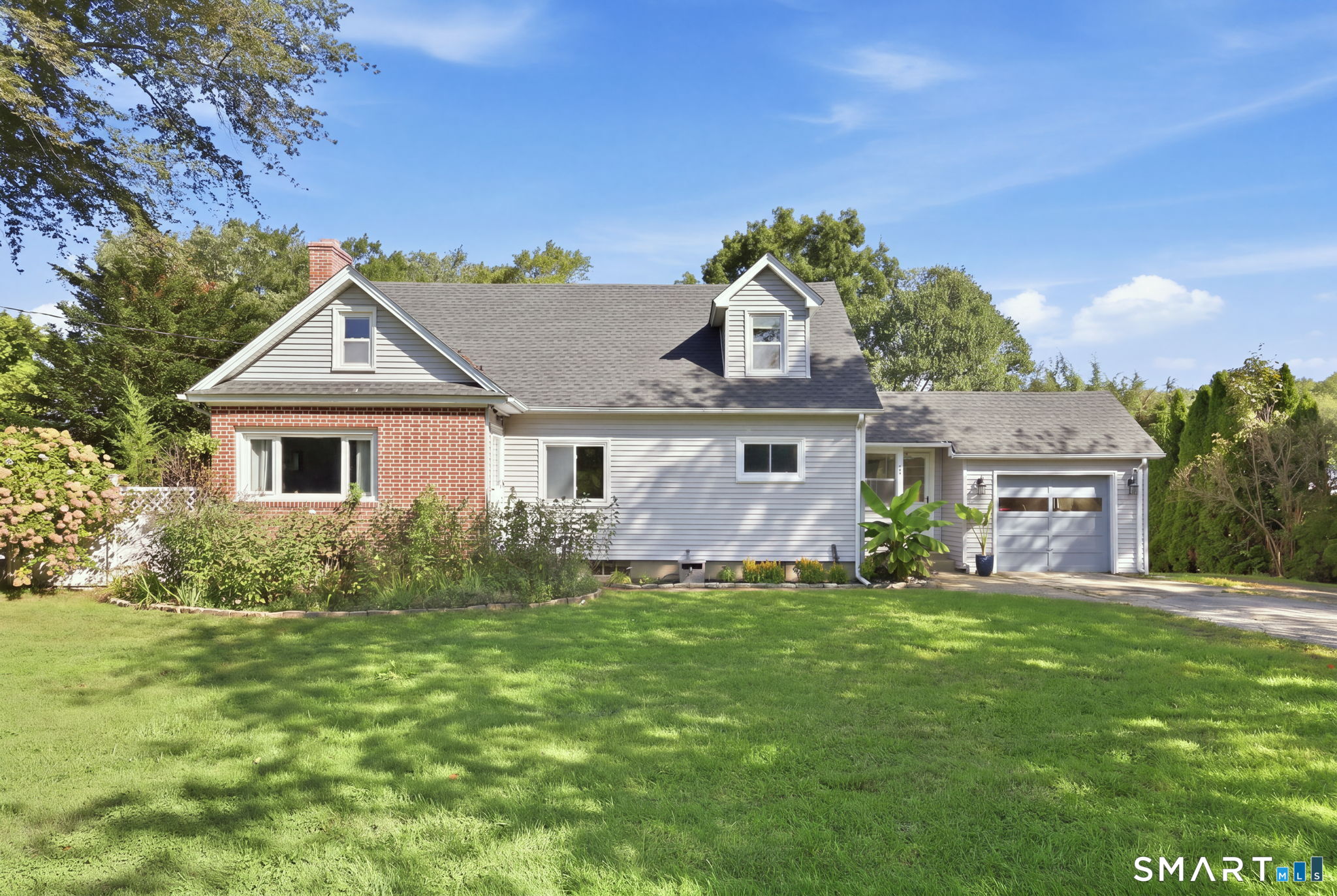 28 Pond Road Property Photo 1