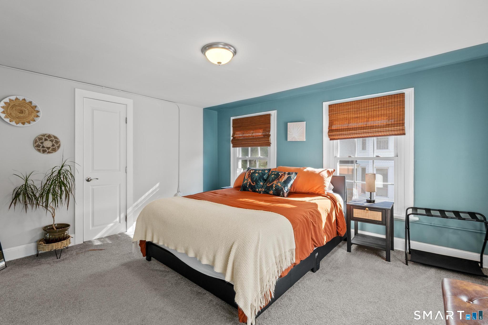 324 Washington Apt. 2 Street Property Photo 6