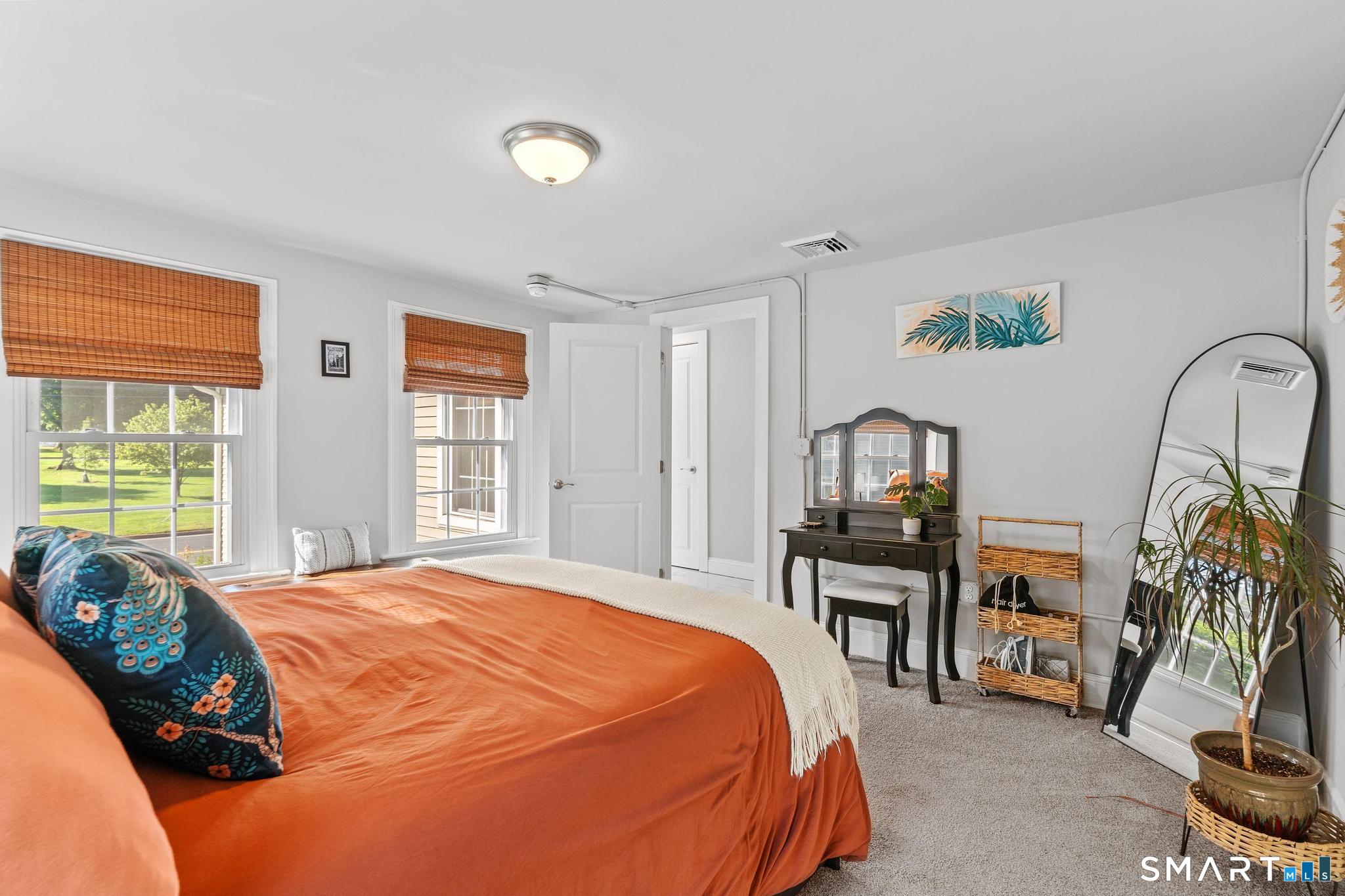 324 Washington Apt. 2 Street Property Photo 7