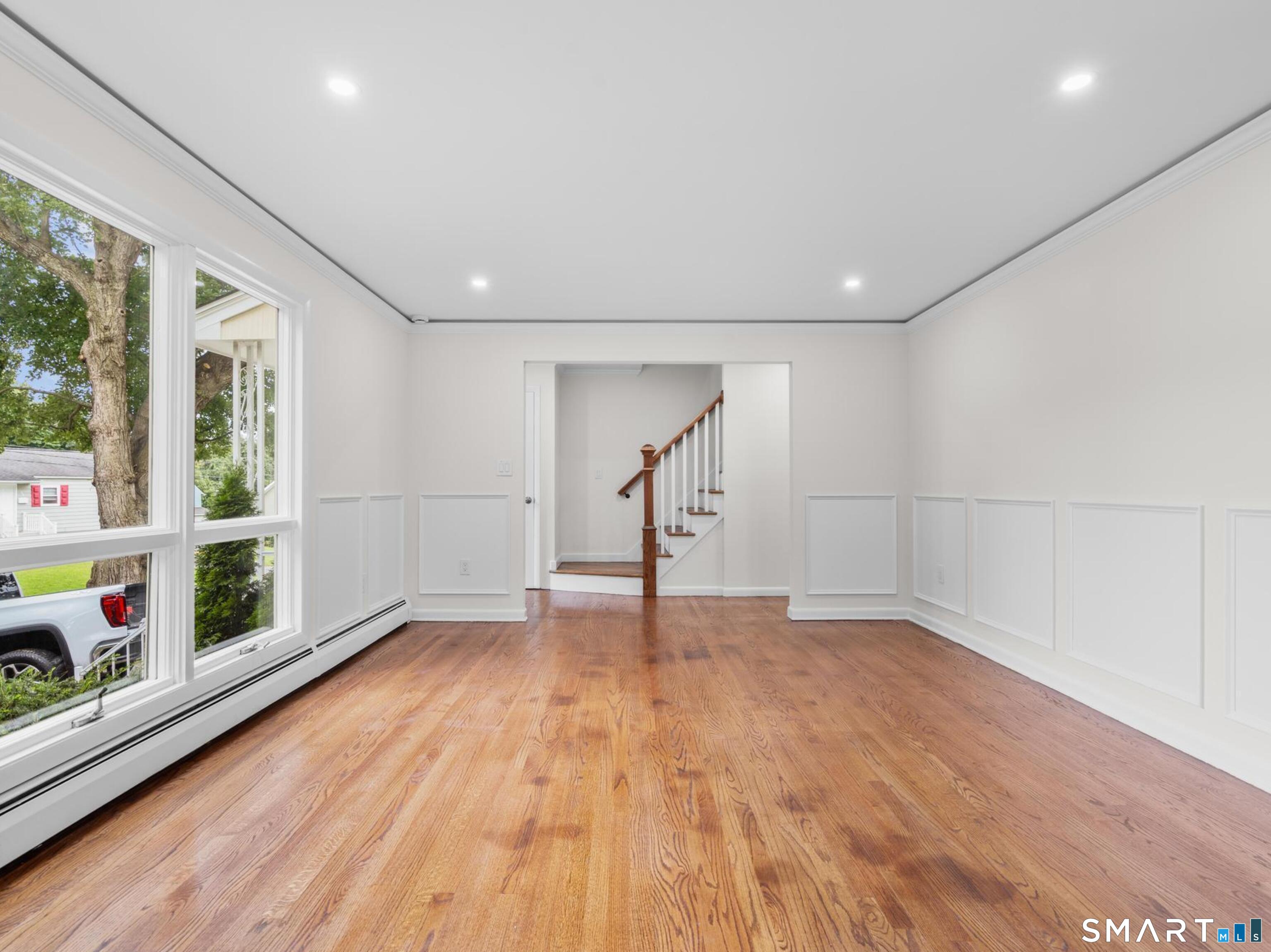 341 Lounsbury Street Property Photo 15
