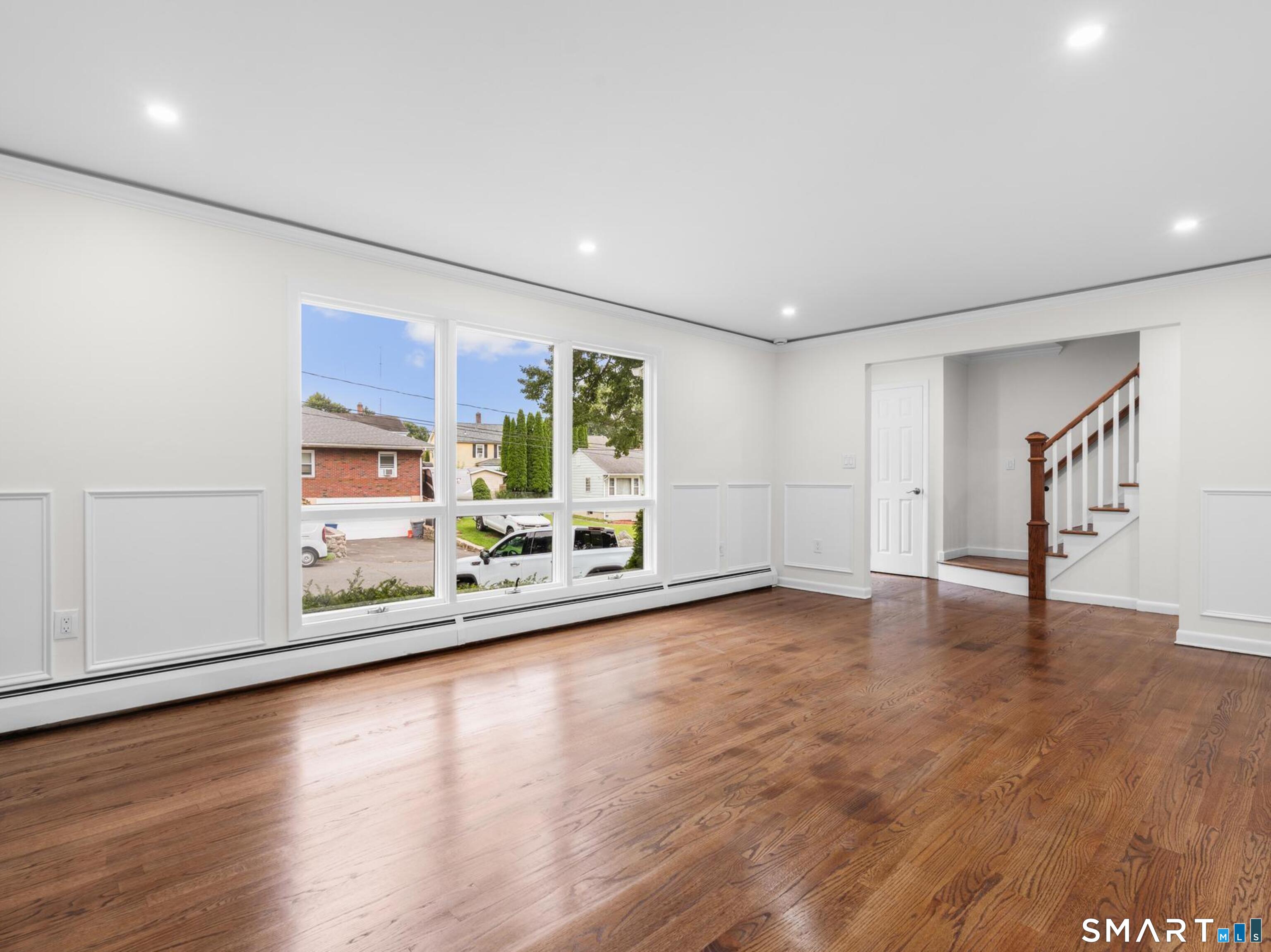 341 Lounsbury Street Property Photo 20