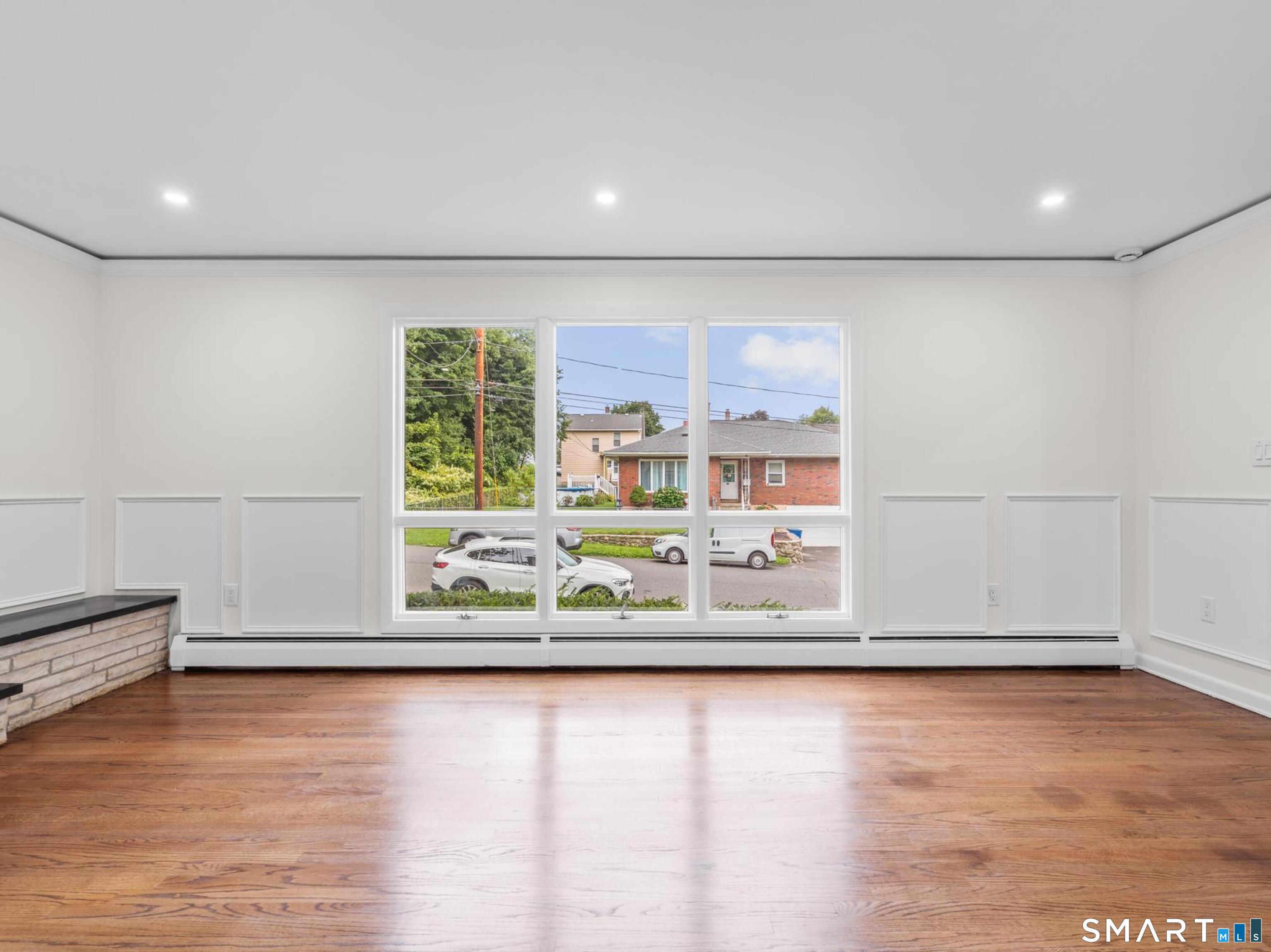 341 Lounsbury Street Property Photo 21