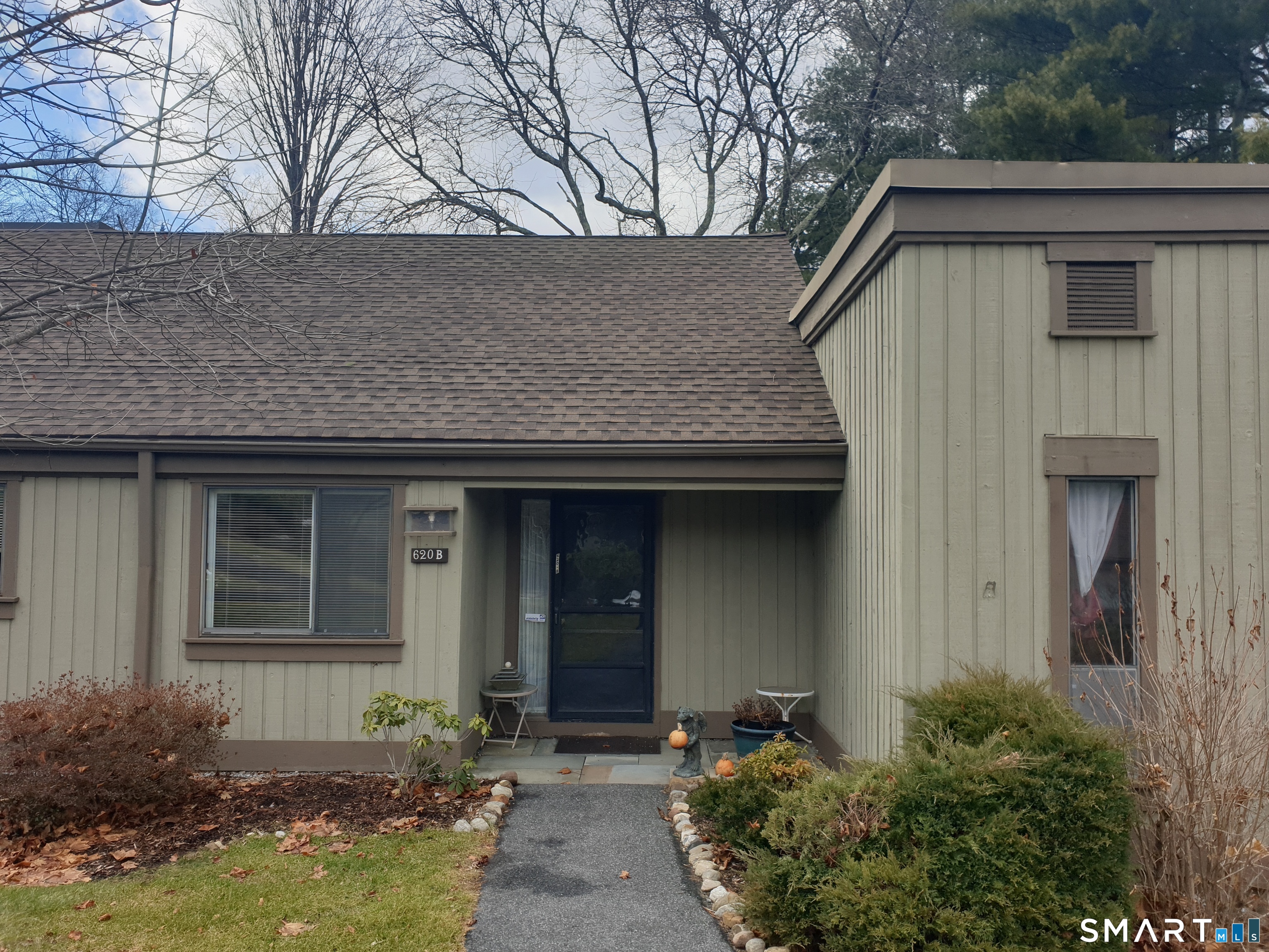 620 Heritage B Village Property Photo 3