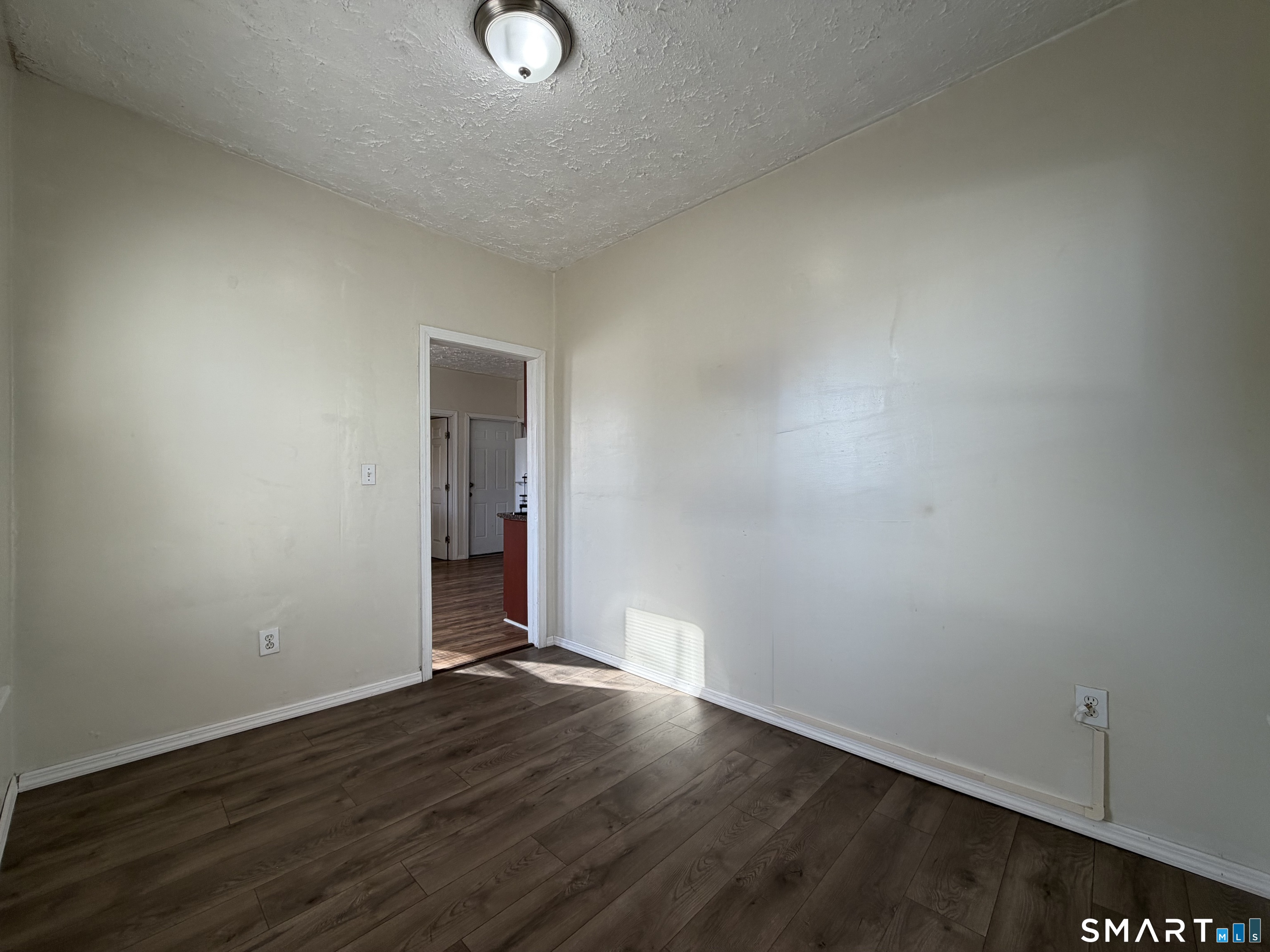 468 Noble Avenue Property Photo 8