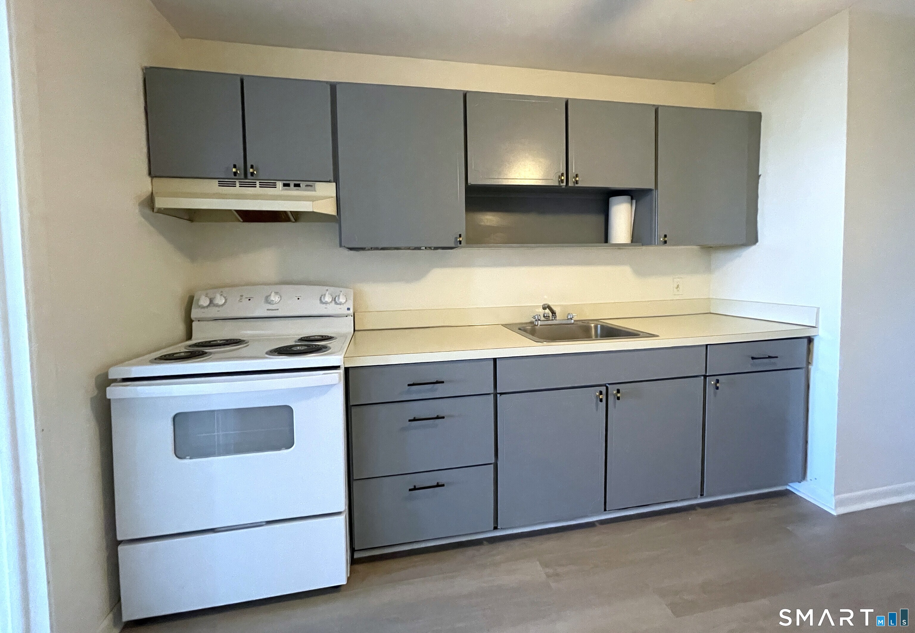 1730 State 404 Street Property Photo 3