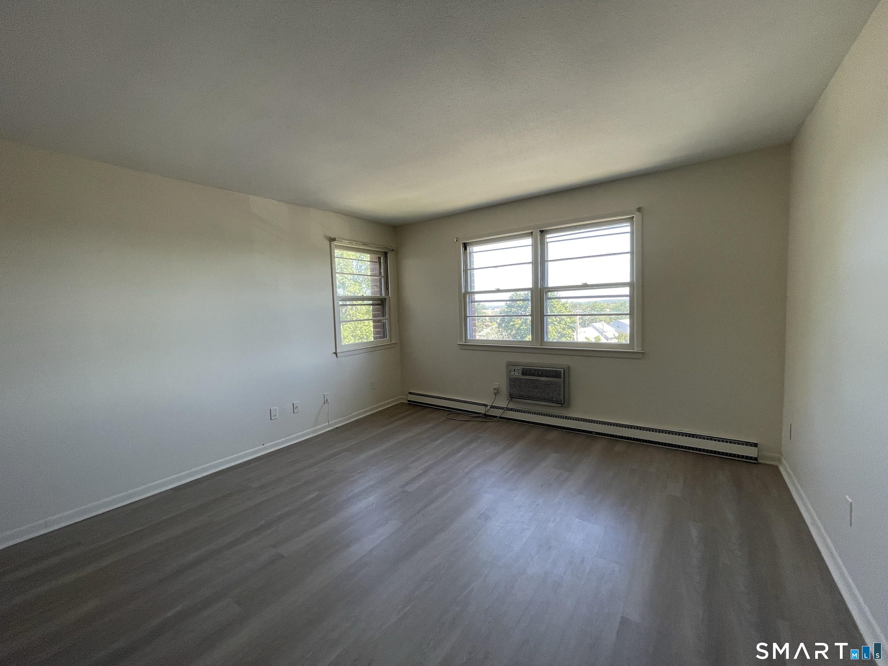 1730 State 404 Street Property Photo 6