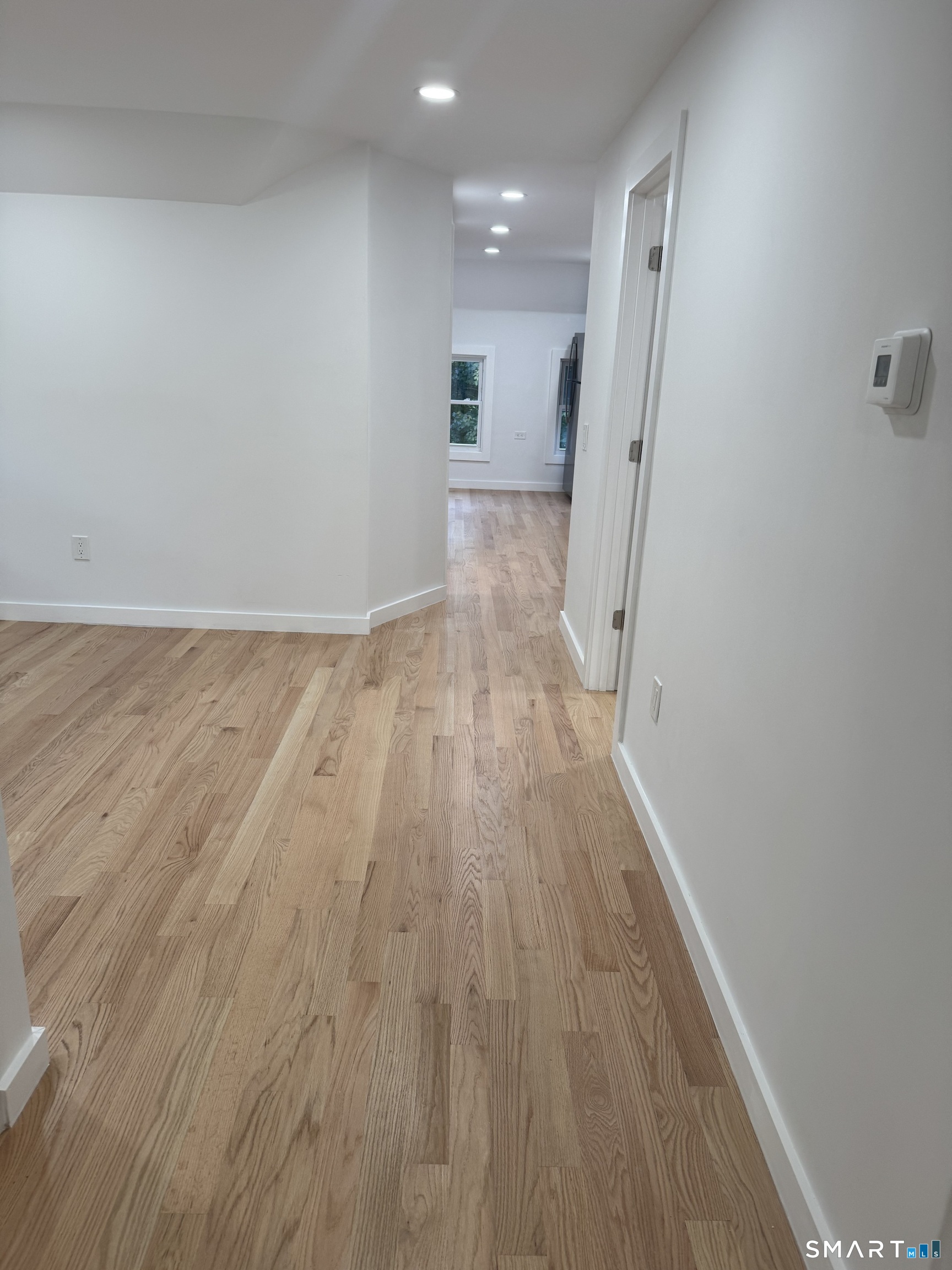 263 Hawley 3rd Floor Avenue Property Photo 6