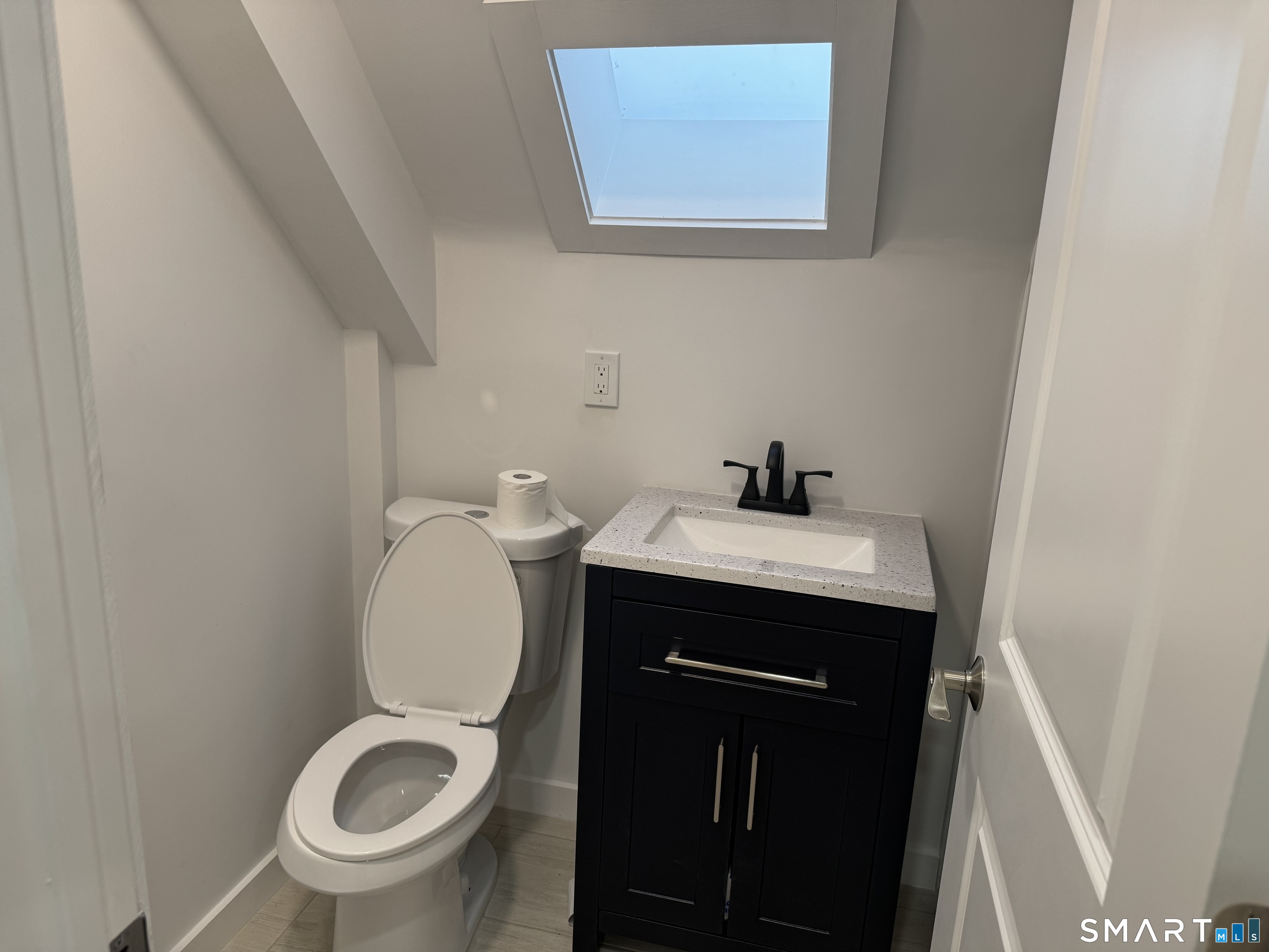 263 Hawley 3rd Floor Avenue Property Photo 8