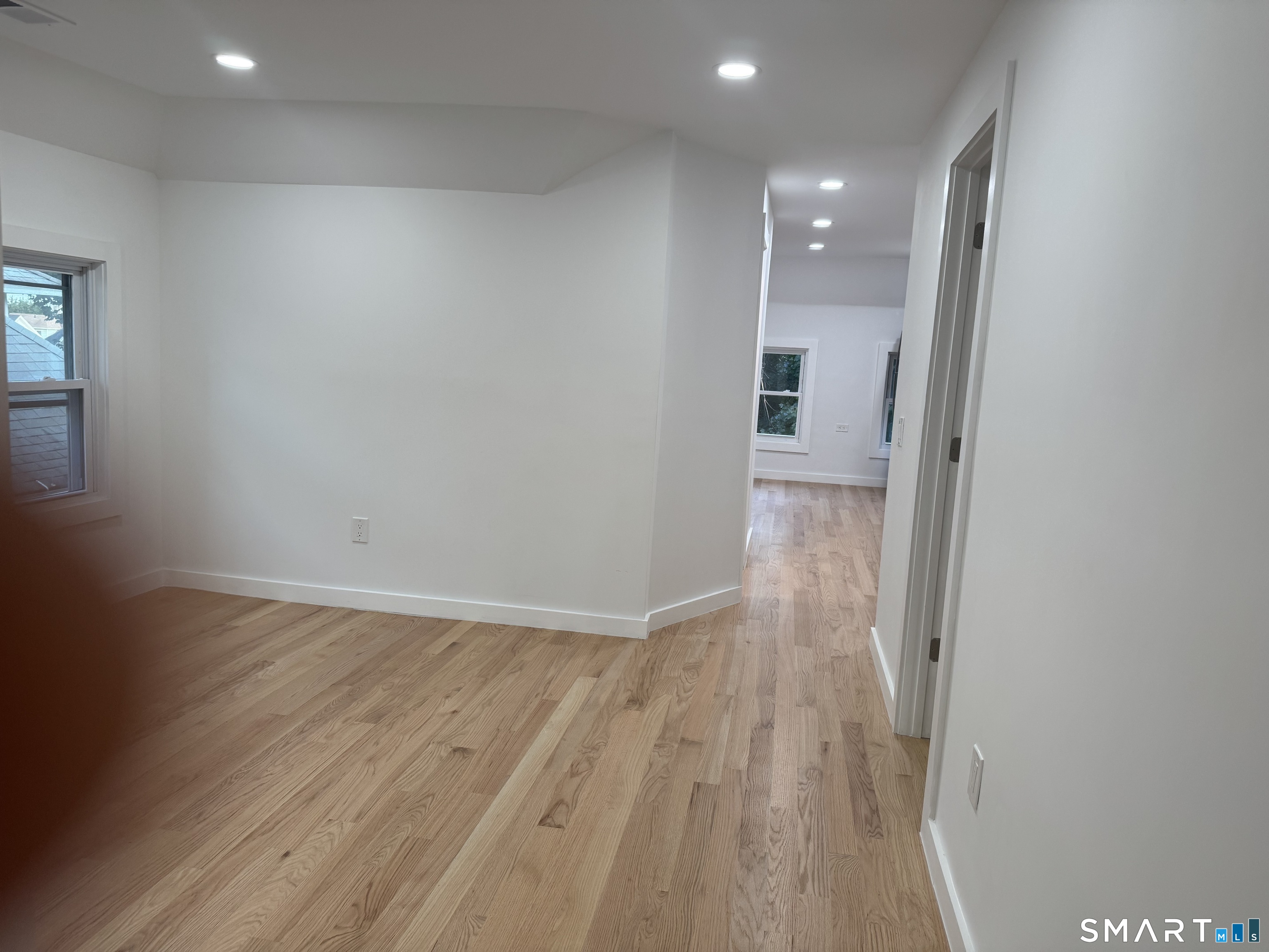 263 Hawley 3rd Floor Avenue Property Photo 12