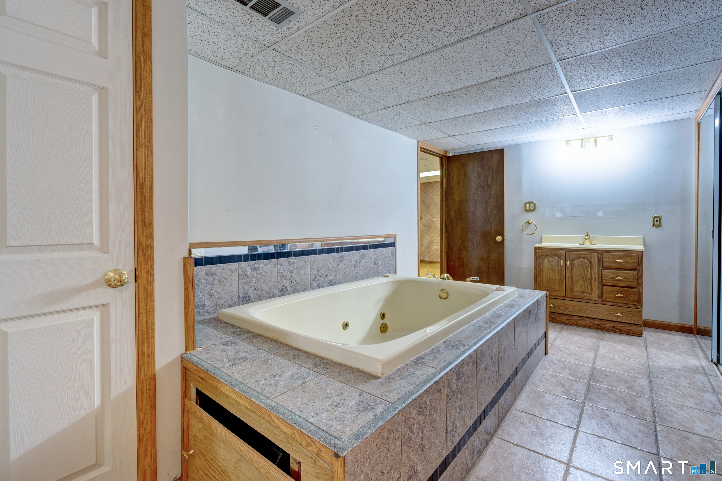 17 Blaine Avenue Property Photo 22
