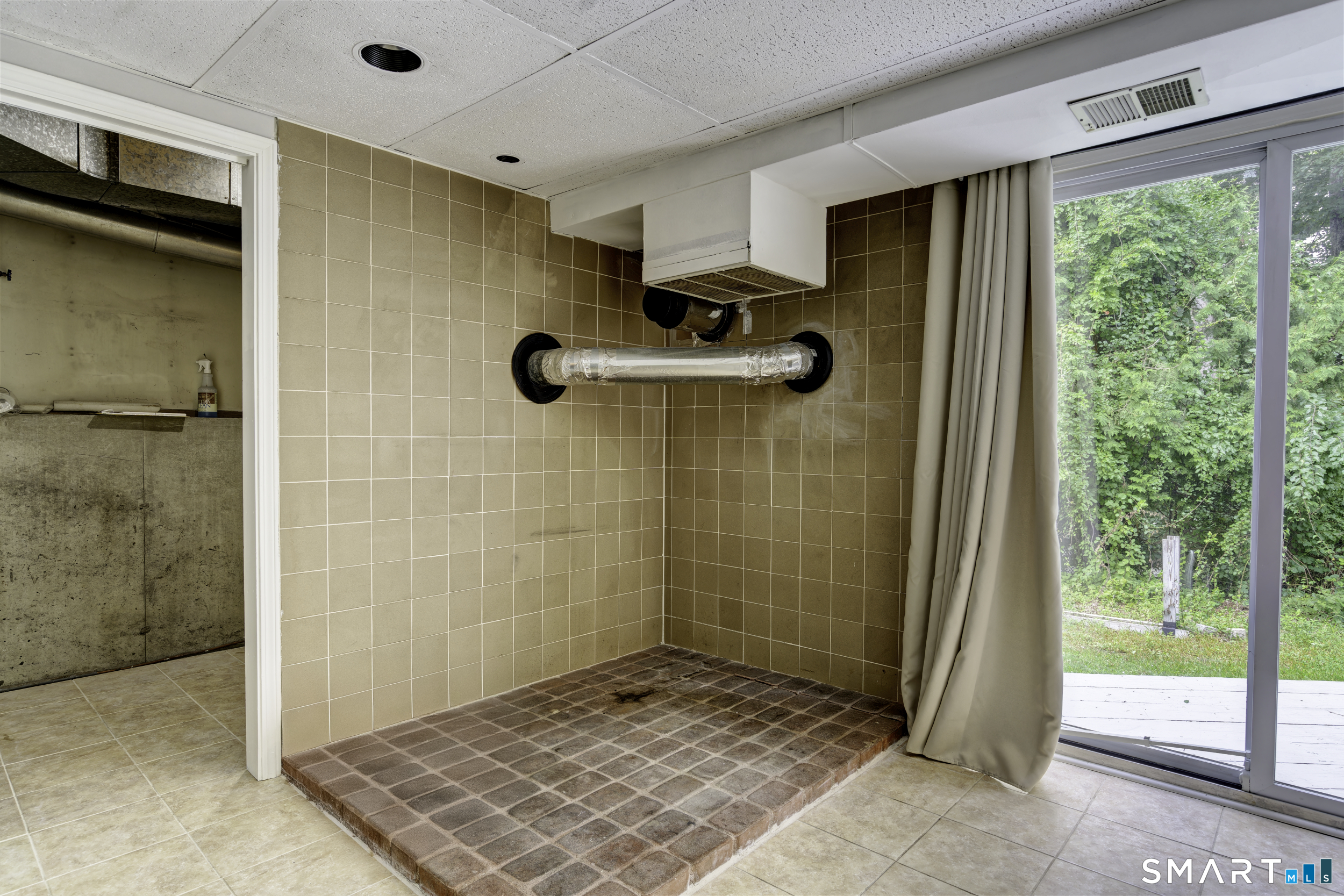 17 Blaine Avenue Property Photo 24