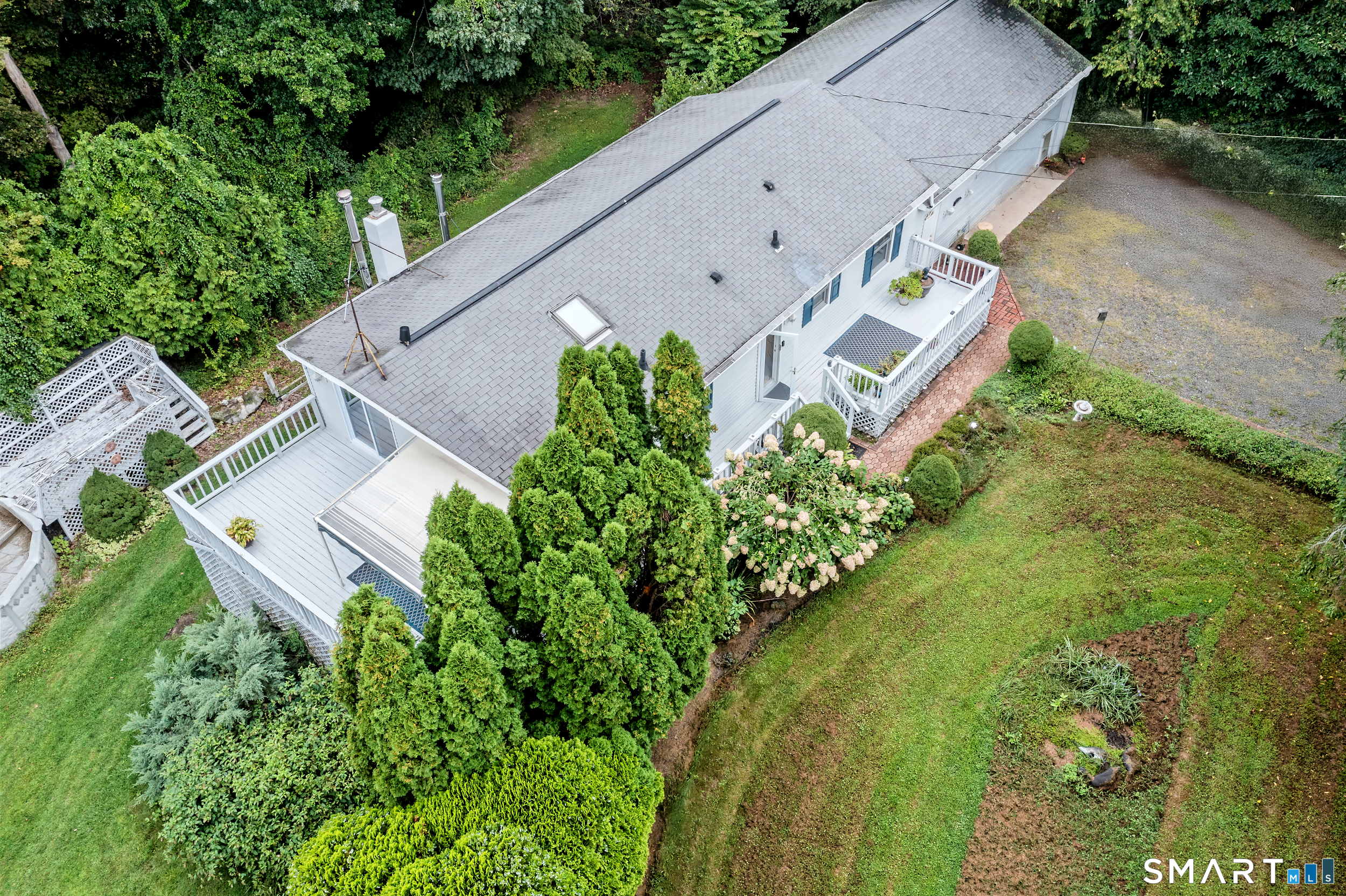 17 Blaine Avenue Property Photo 33