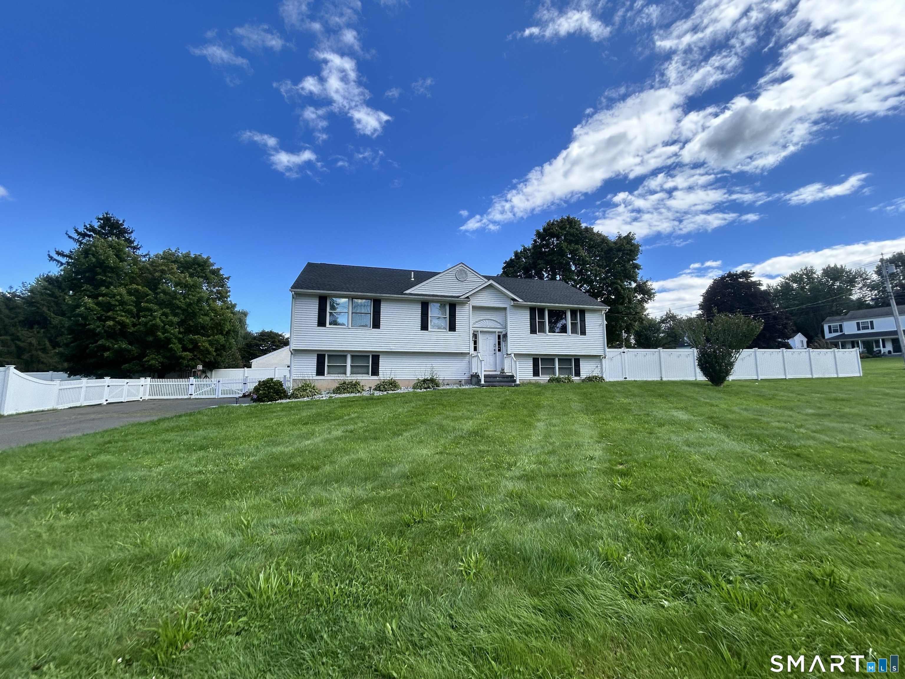 381 Hope Hill Road Property Photo 1