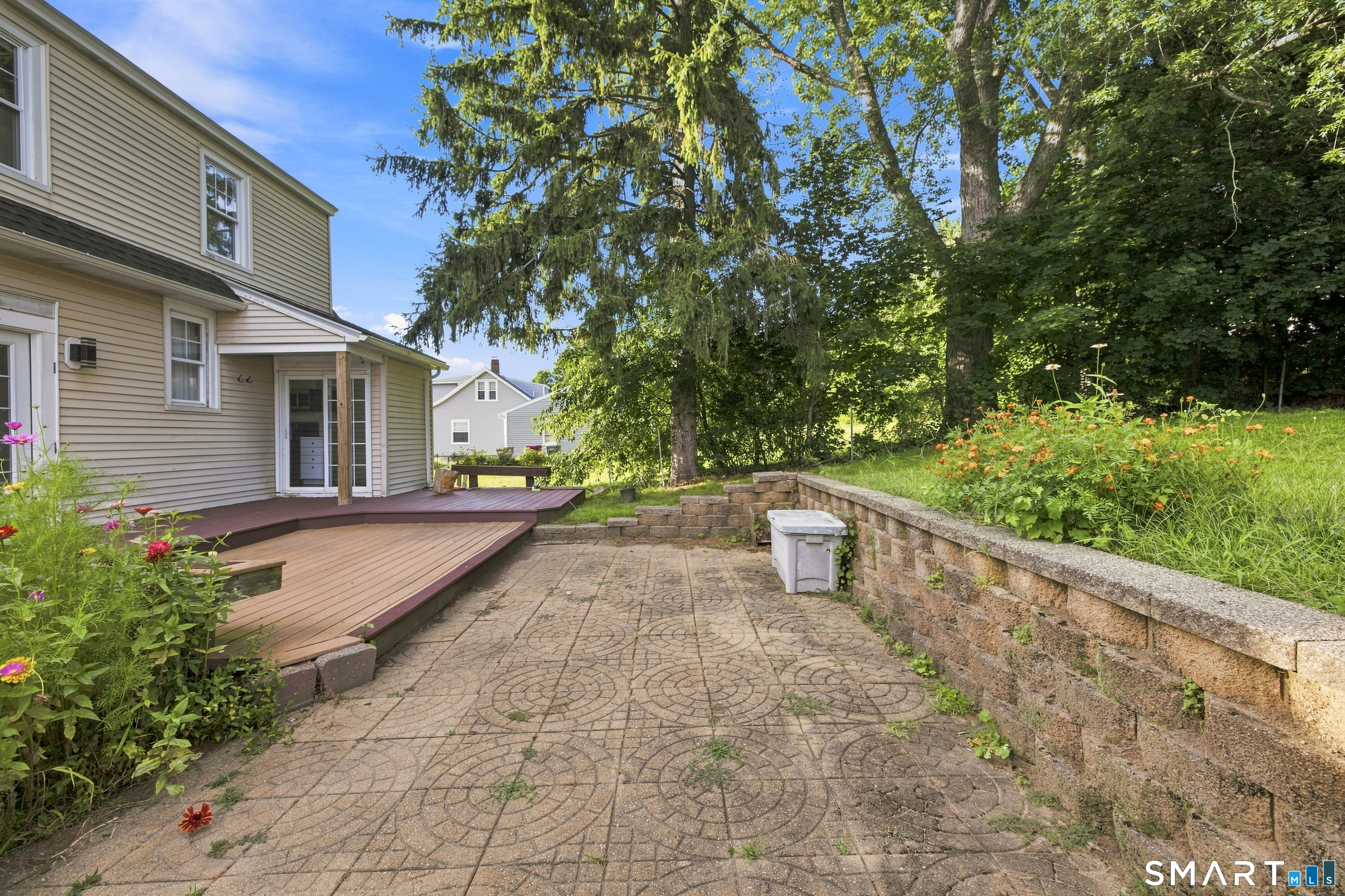 109 Johnson Street Property Photo 6