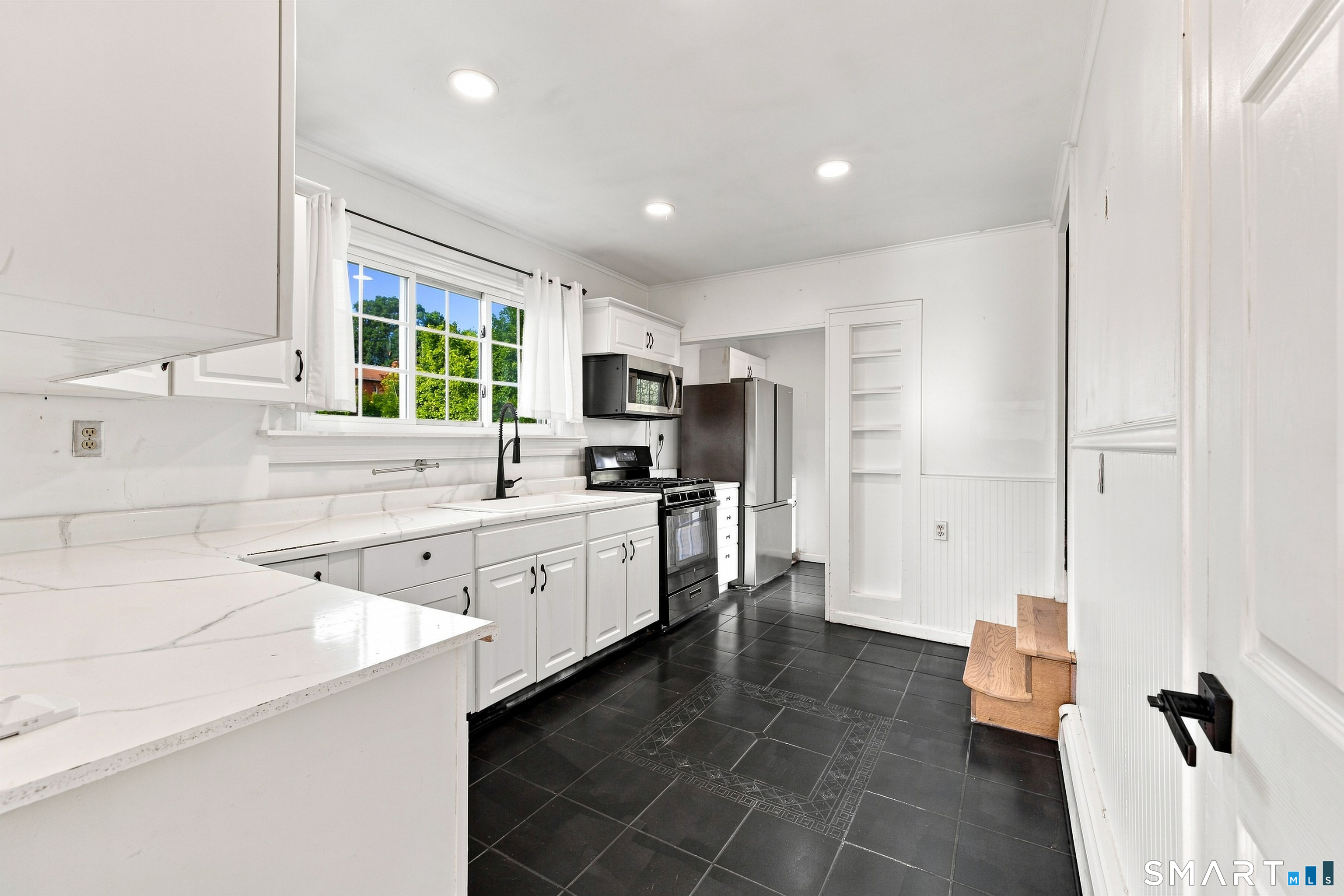 109 Johnson Street Property Photo 14