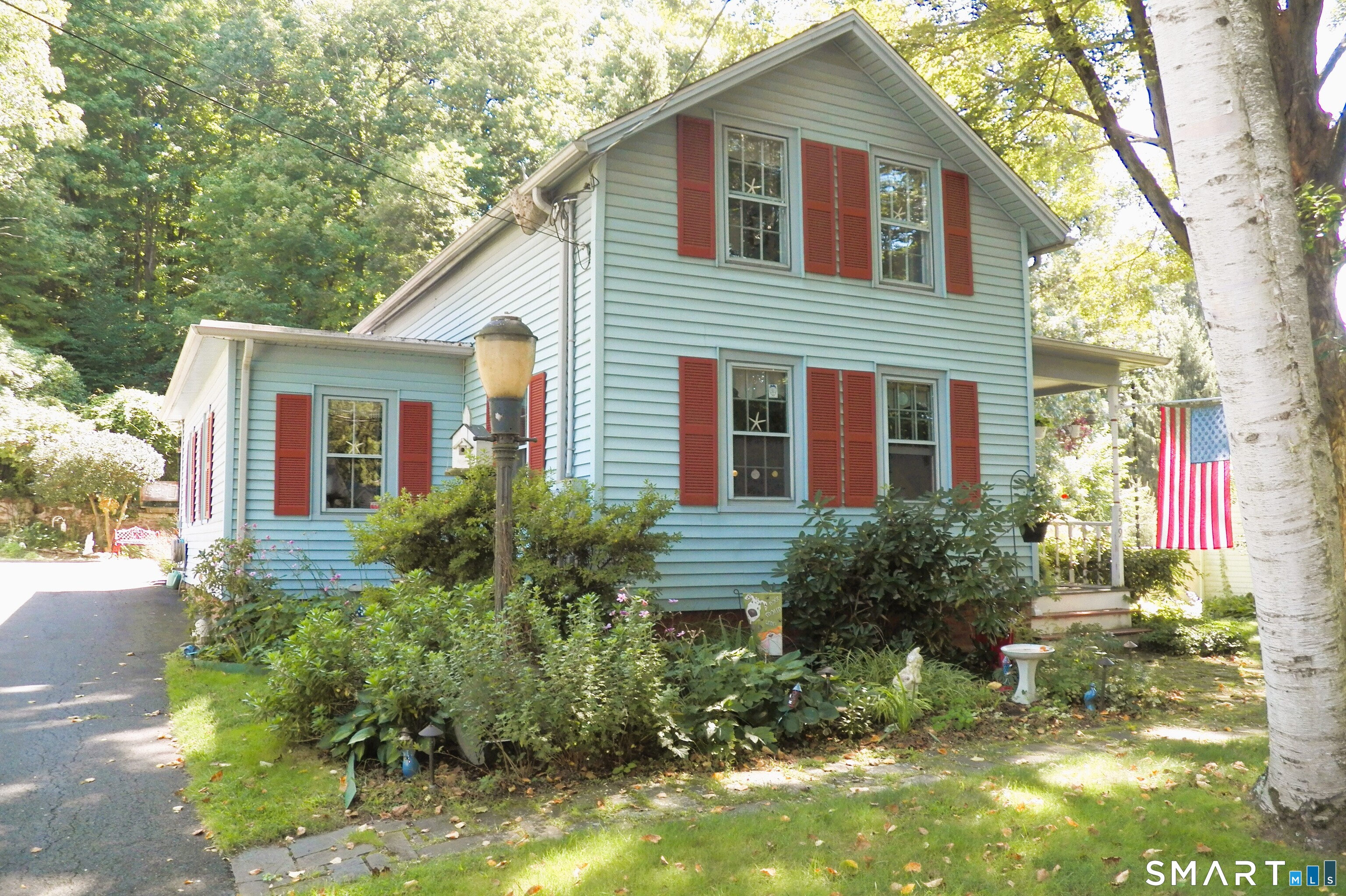 559 Elm North Street Property Photo 1