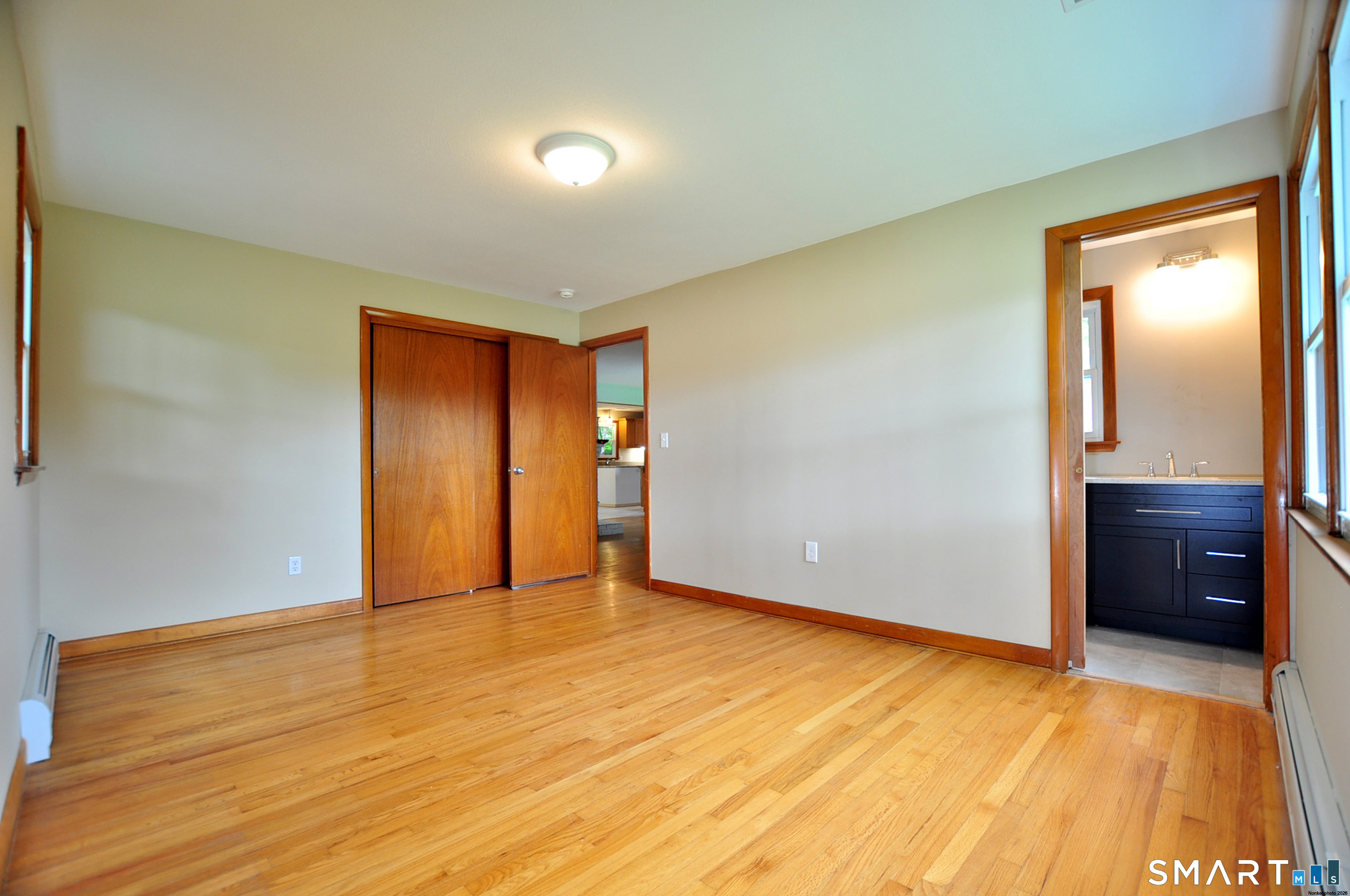 84 Holcomb Street Property Photo 33