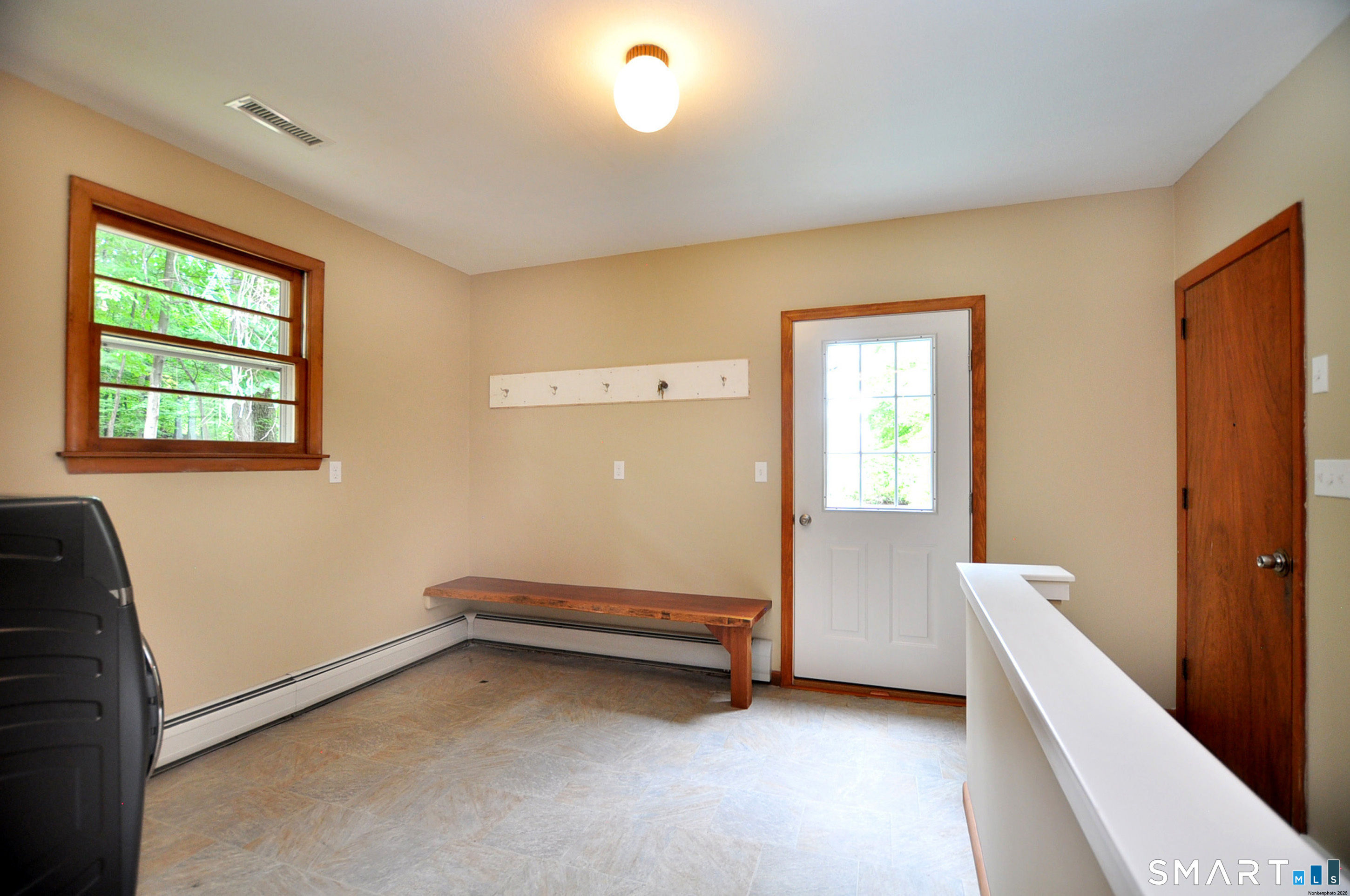 84 Holcomb Street Property Photo 35