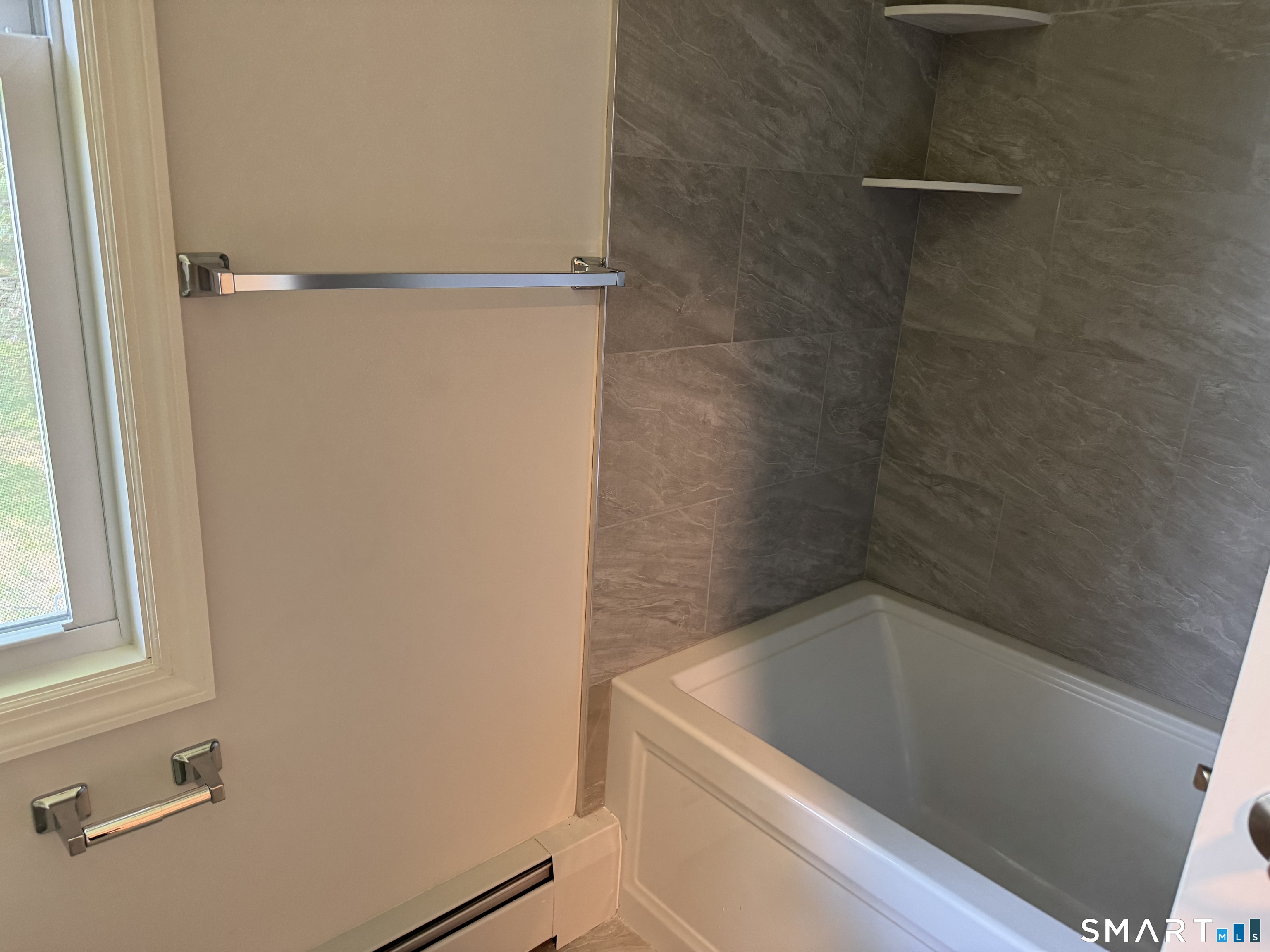 4672 Congress Street Property Photo 20