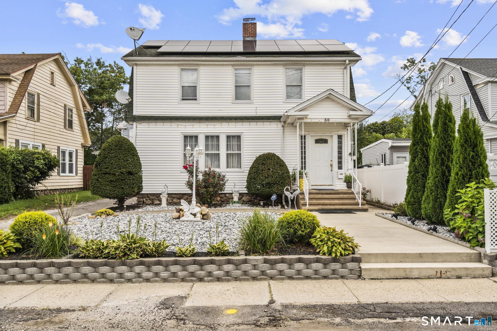 30 Edwin Avenue Property Photo 1