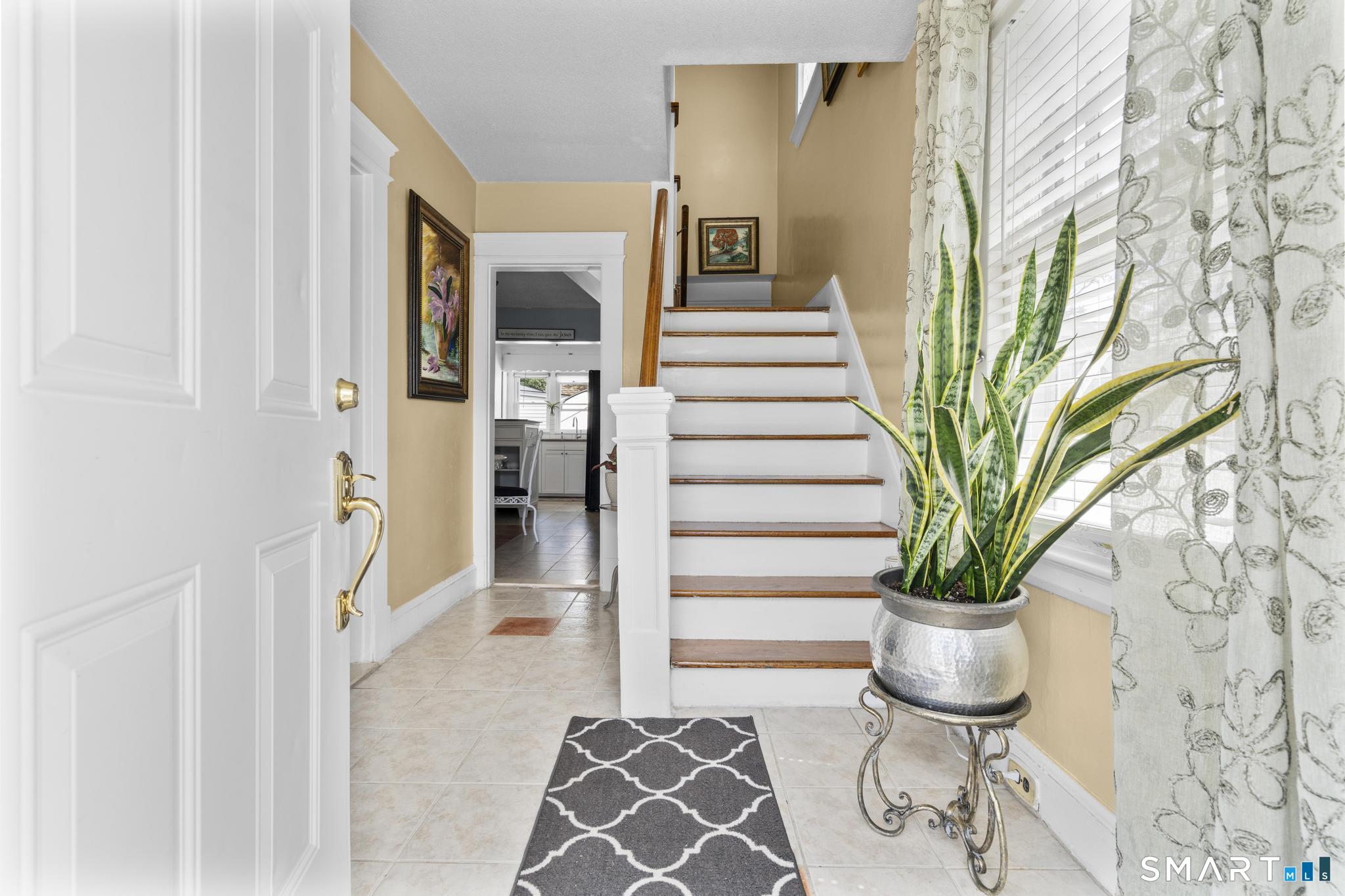 30 Edwin Avenue Property Photo 4