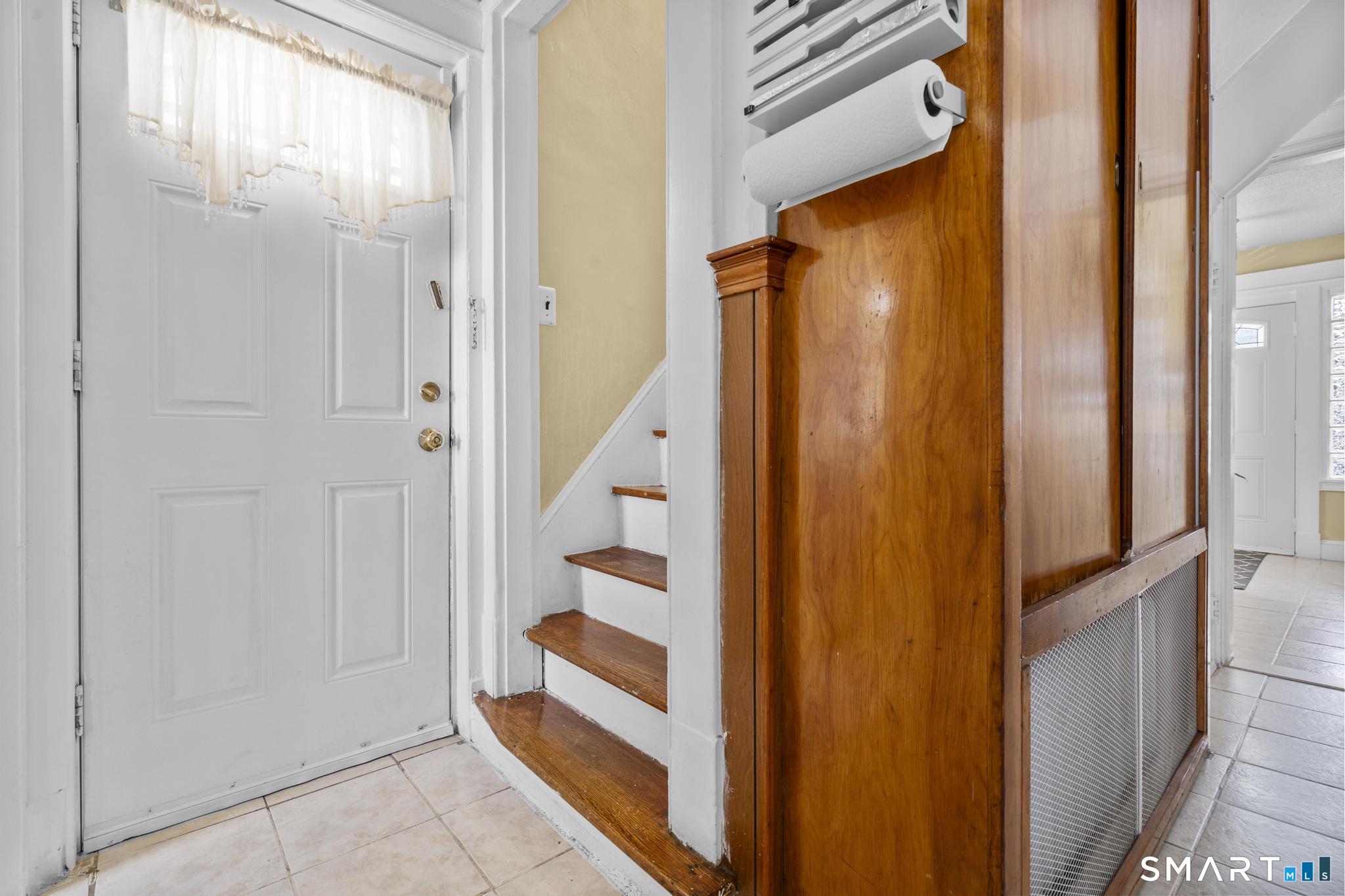 30 Edwin Avenue Property Photo 12