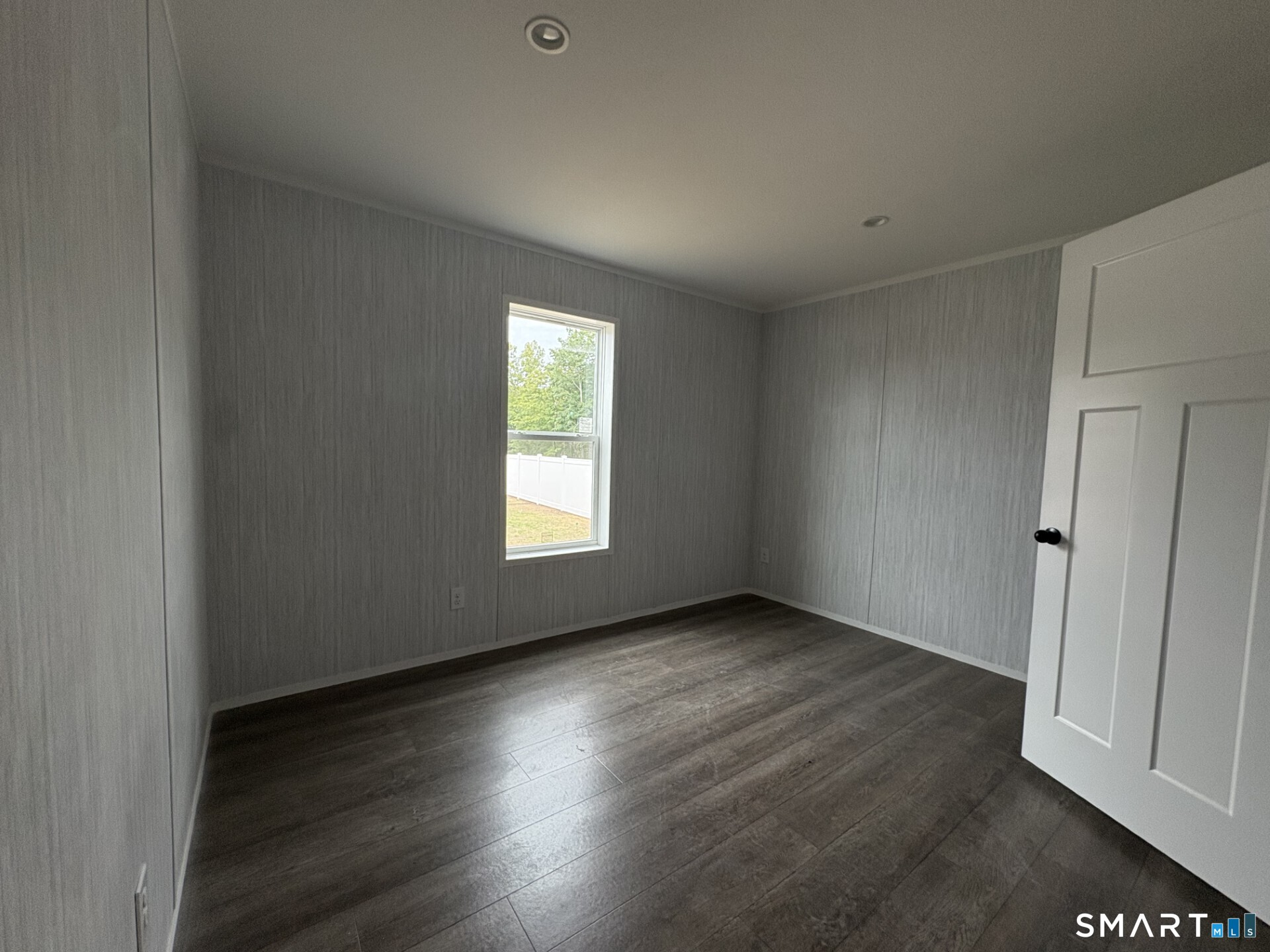 1251-2 Old Colony Road Property Photo 5