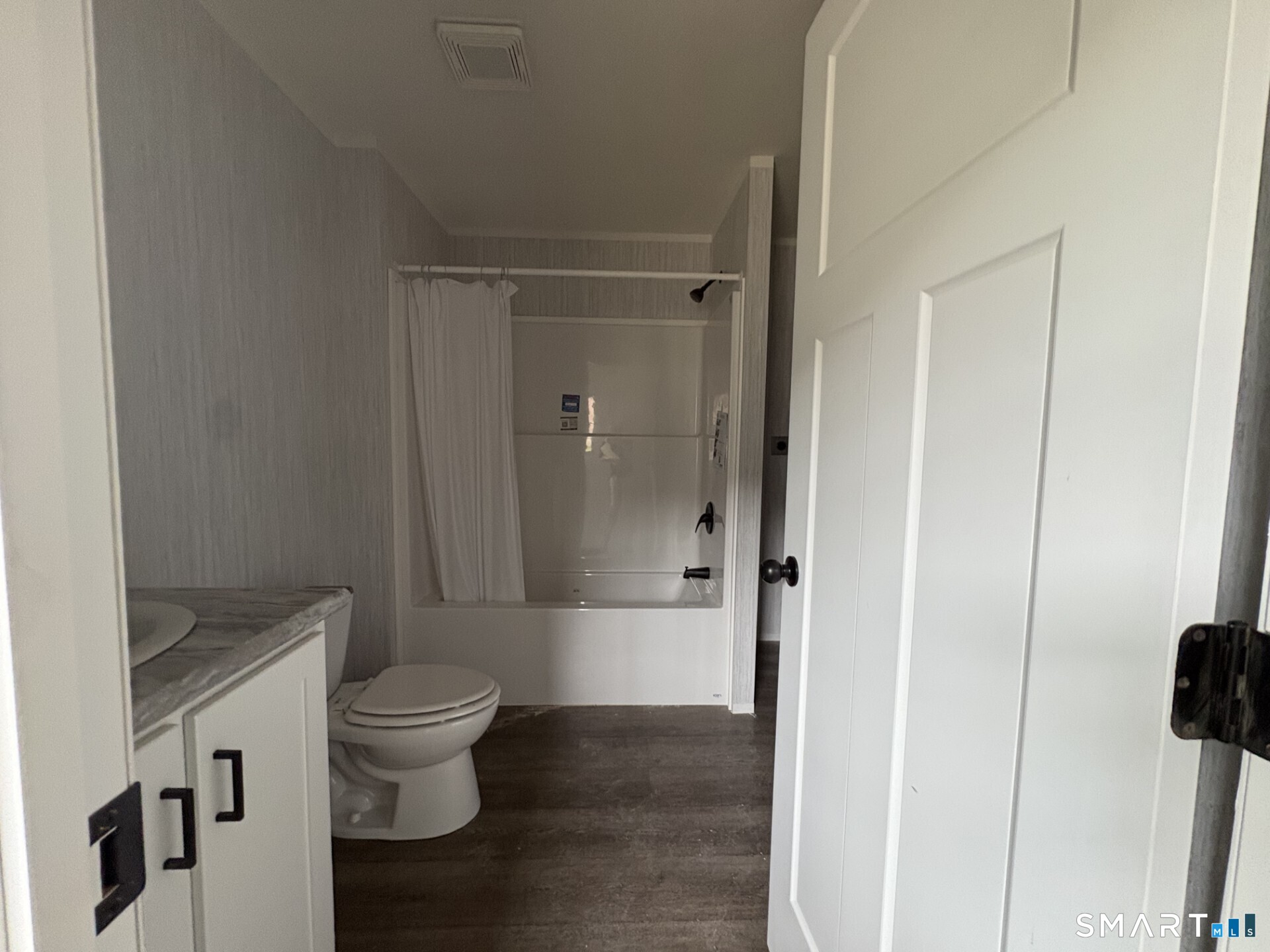 1251-2 Old Colony Road Property Photo 6