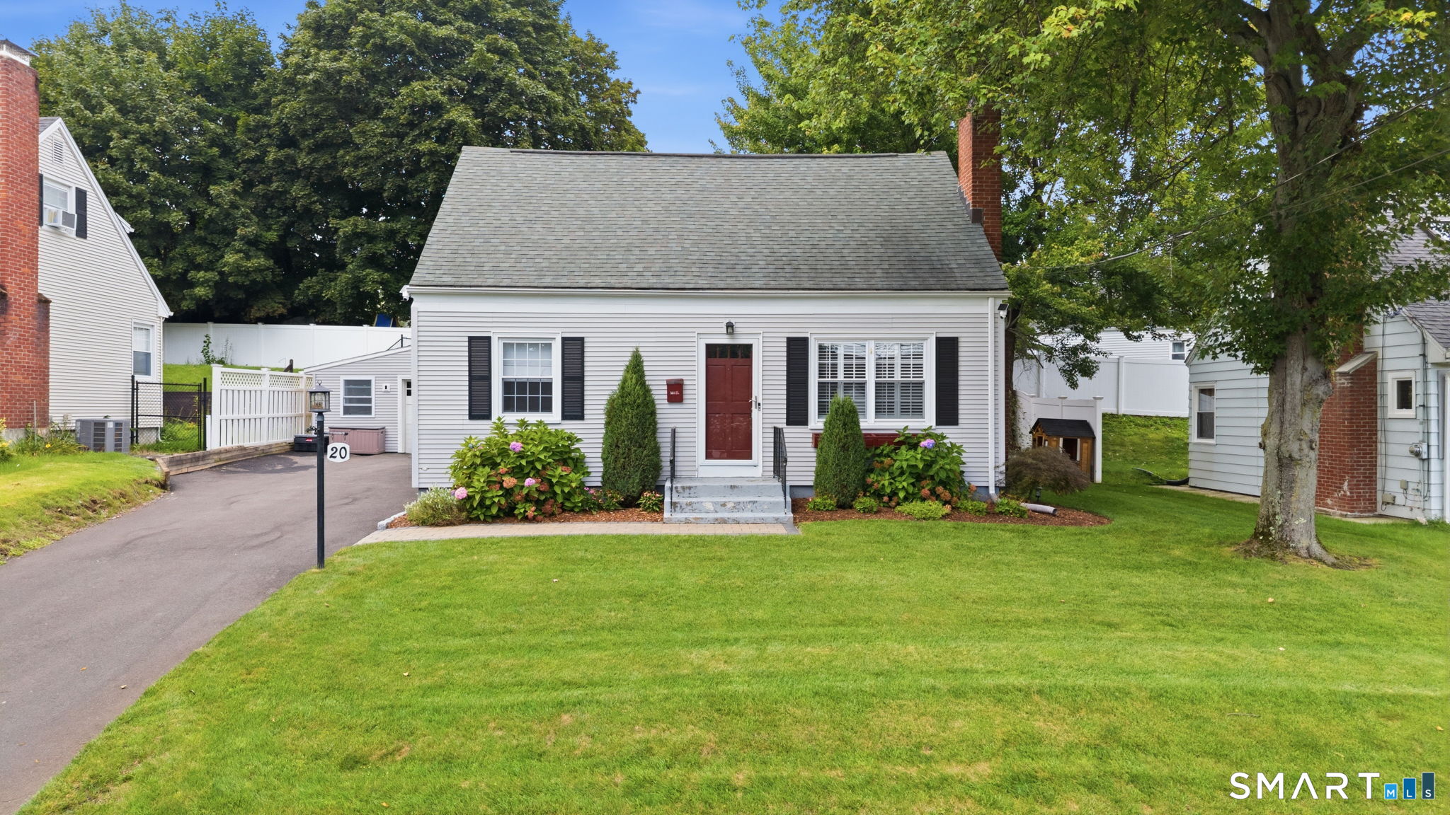 20 Chamberlin Drive Property Photo 1