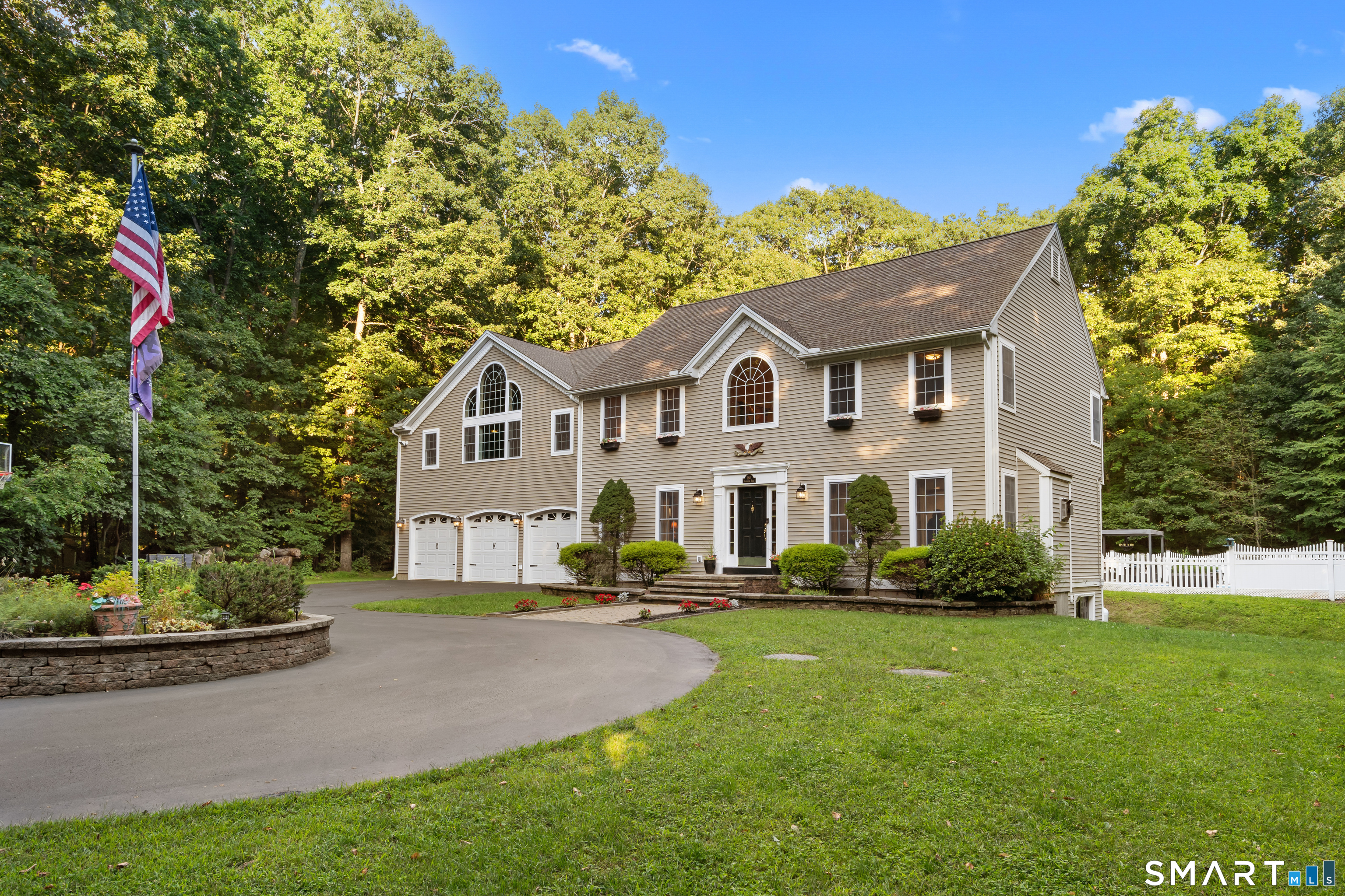180 Clubhouse Road Property Photo 1