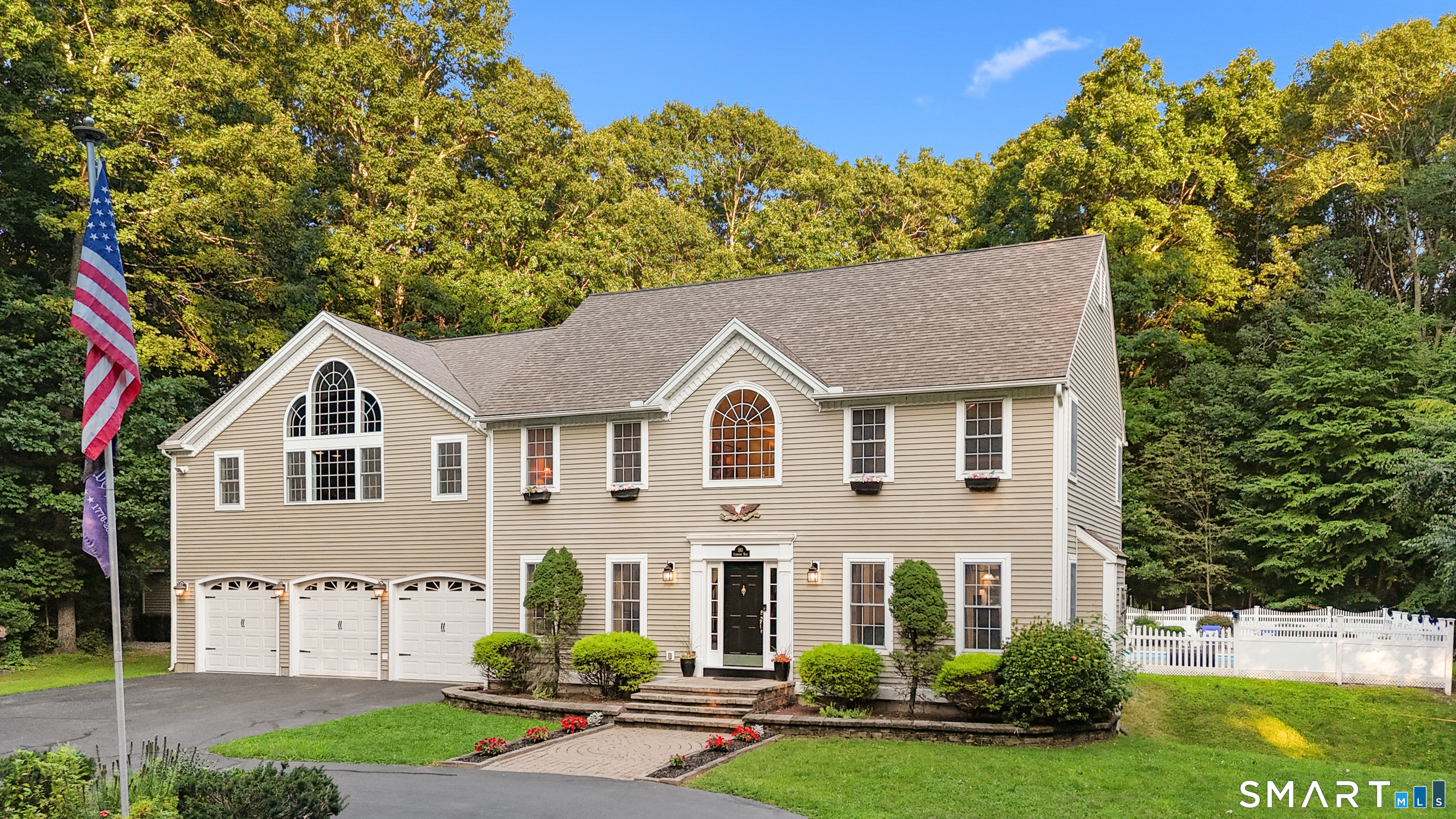 180 Clubhouse Road Property Photo 4