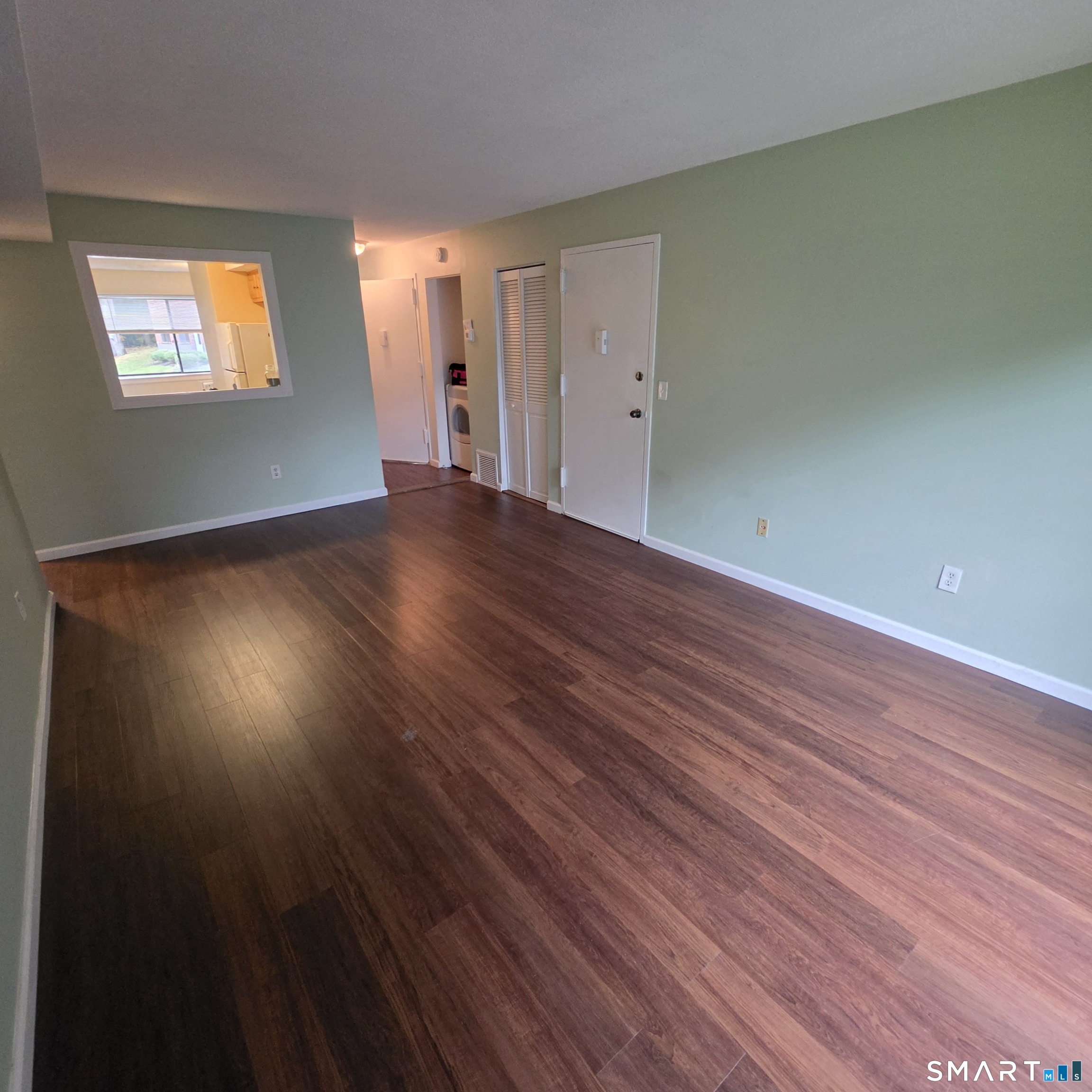 11 Darling H Street Property Photo 3