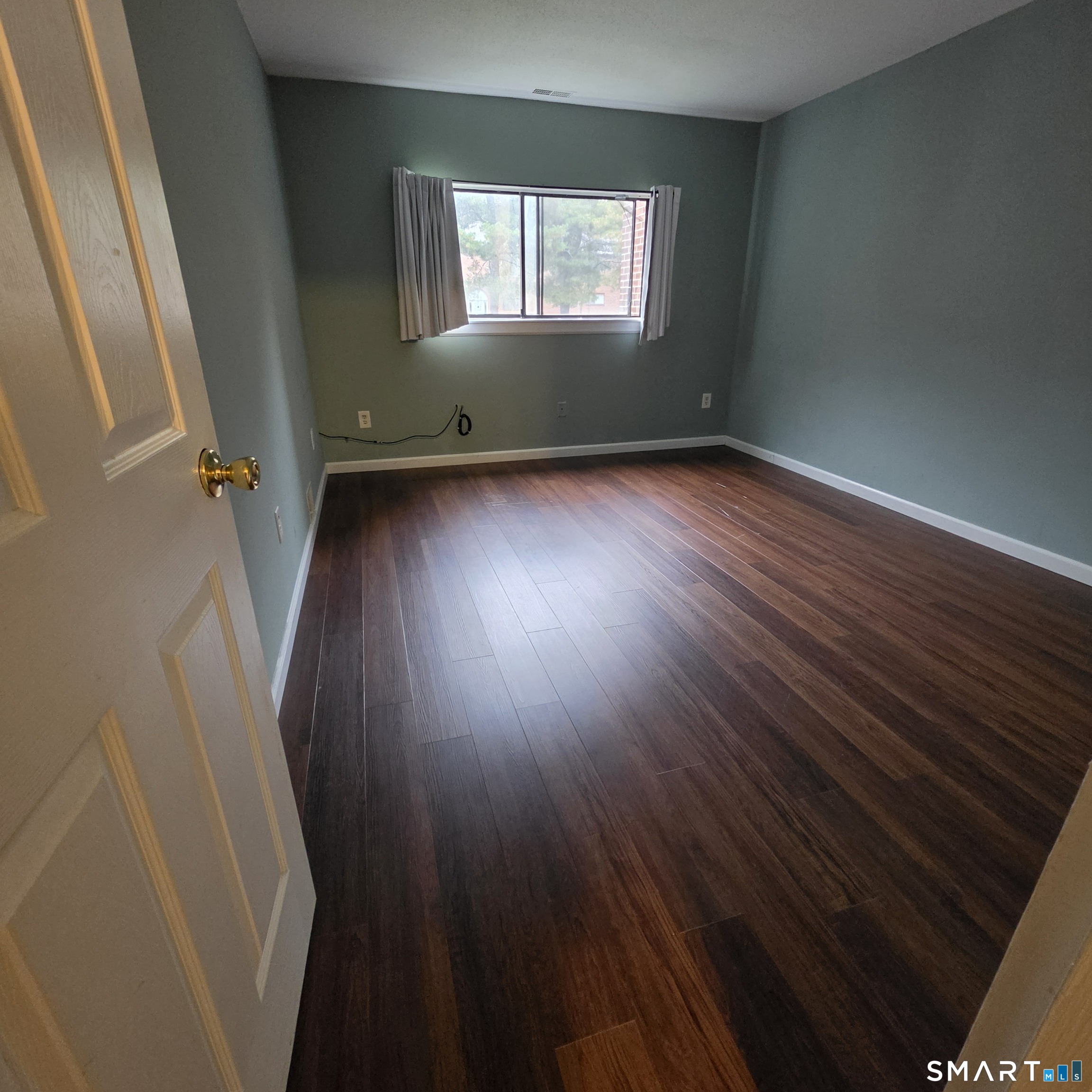 11 Darling H Street Property Photo 5