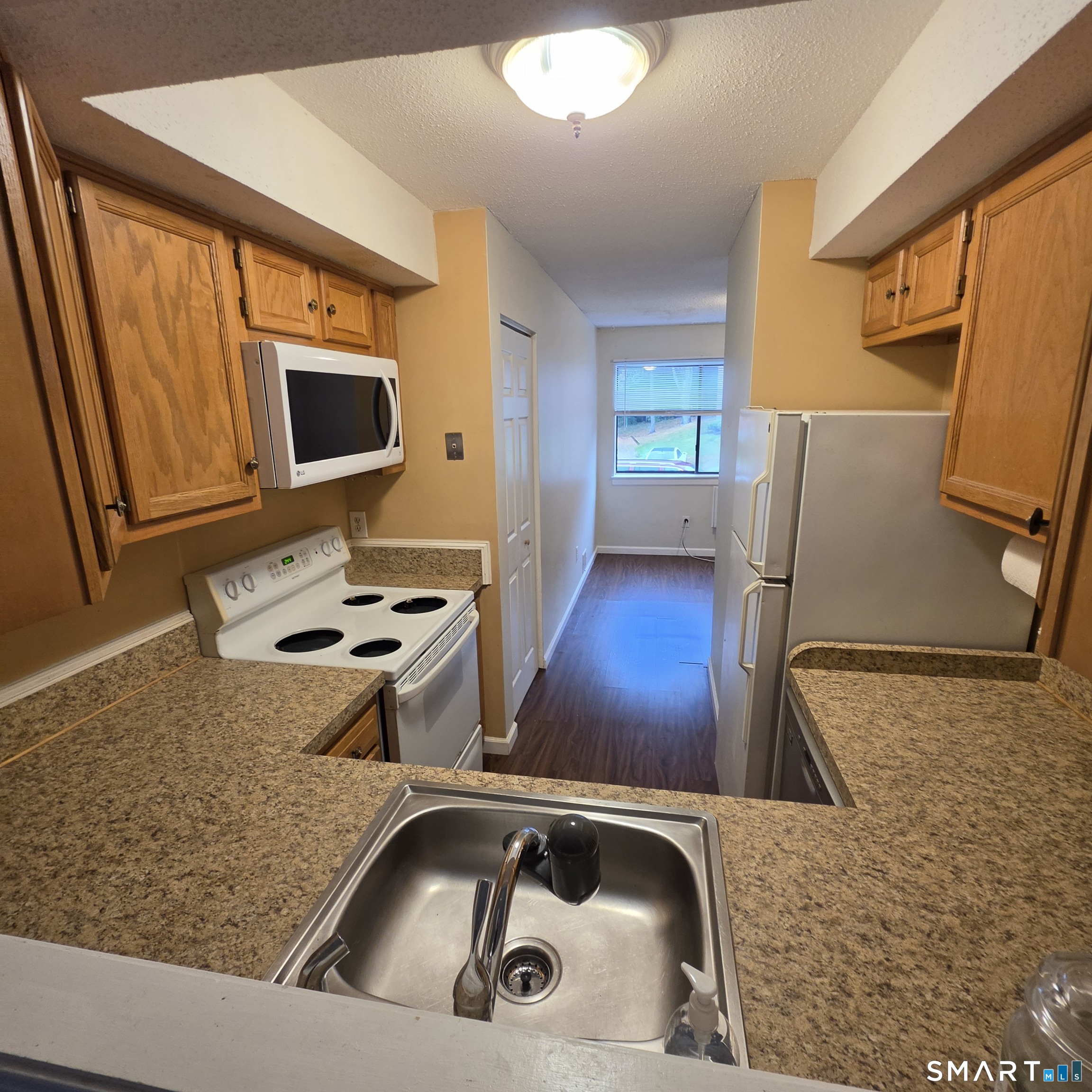 11 Darling H Street Property Photo 10
